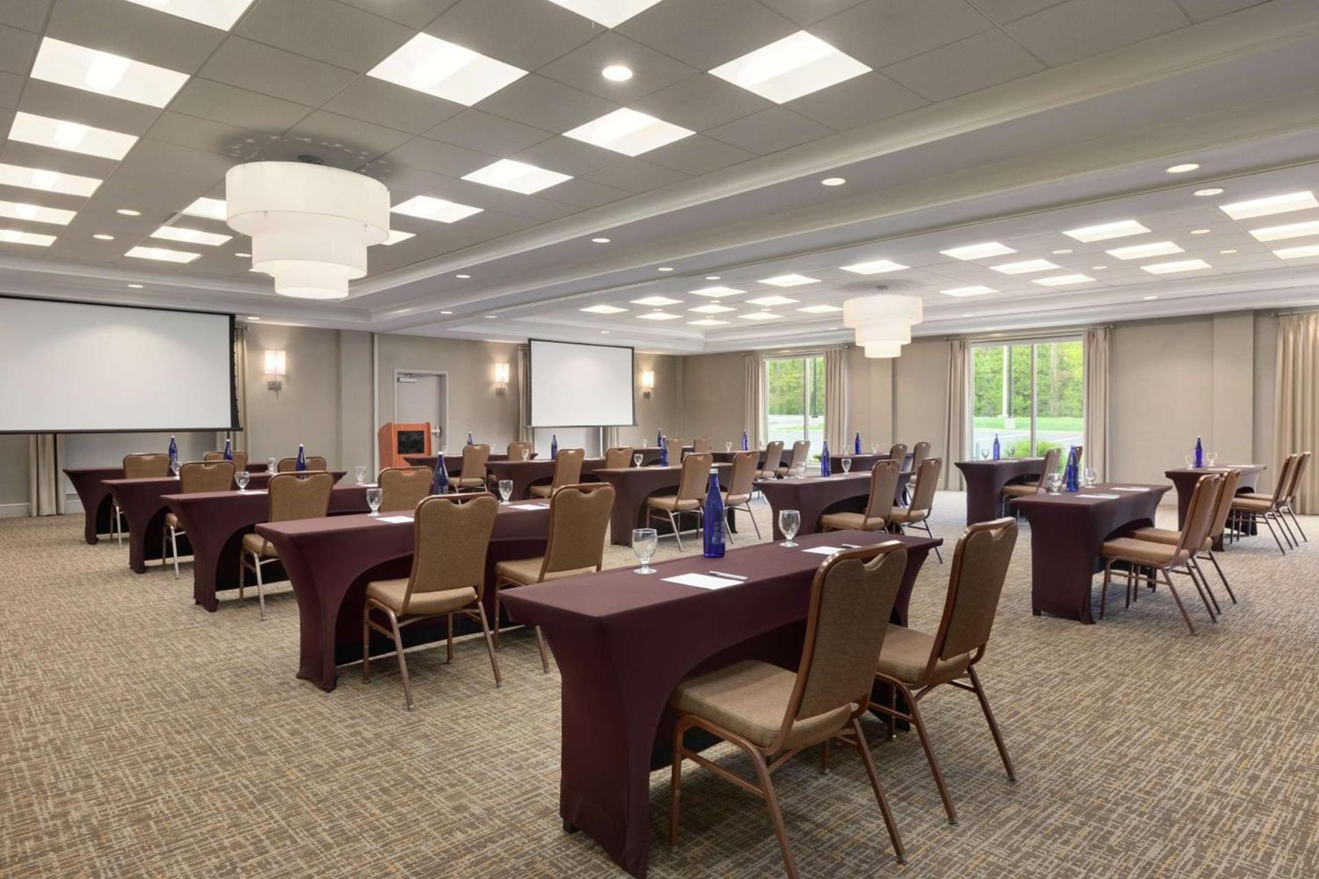 Hilton Garden Inn Stony Brook photo 38