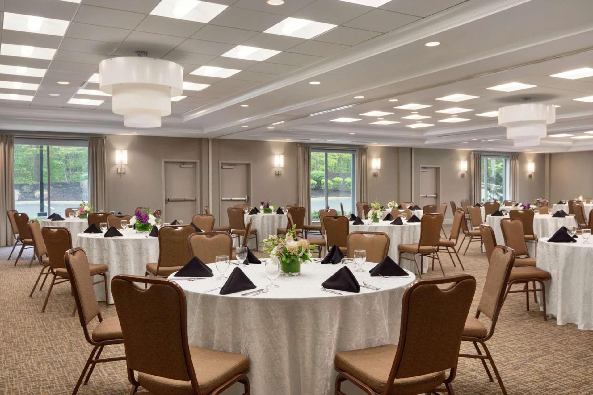 Hilton Garden Inn Stony Brook photo 40