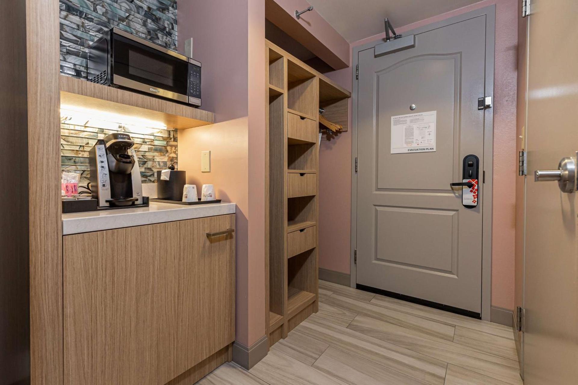 Hilton Garden Inn Ithaca photo 60