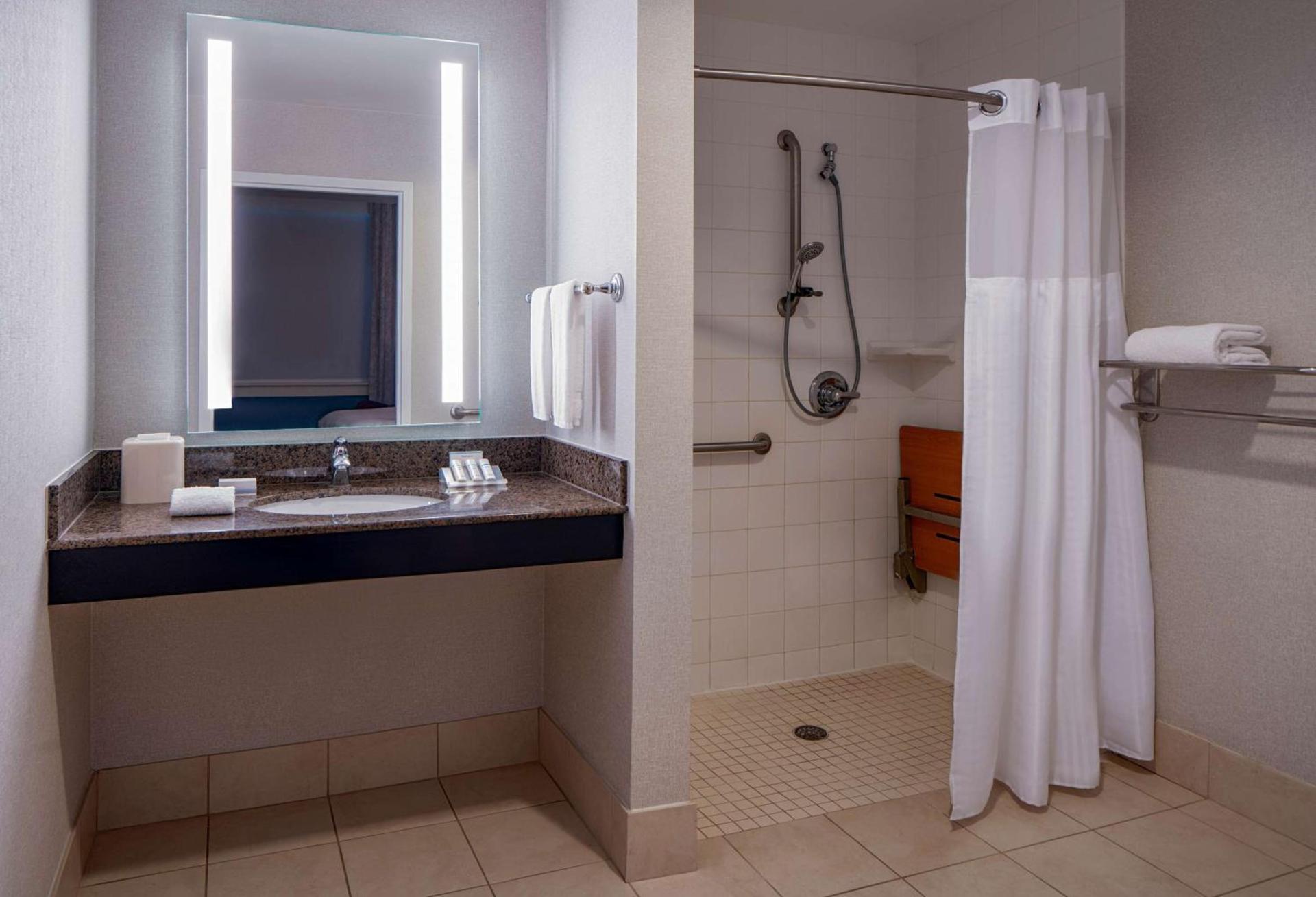 Hilton Garden Inn Jackson Downtown photo 22