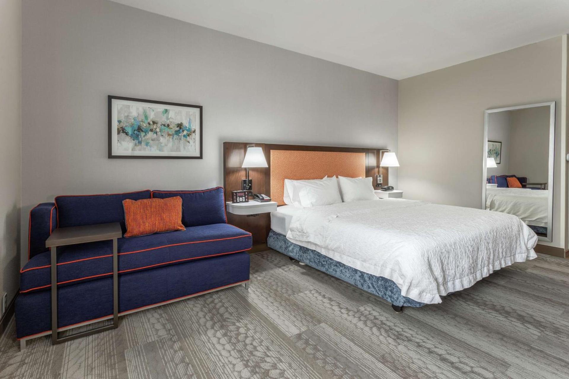Hampton Inn Jefferson City at Capital Mall photo 14