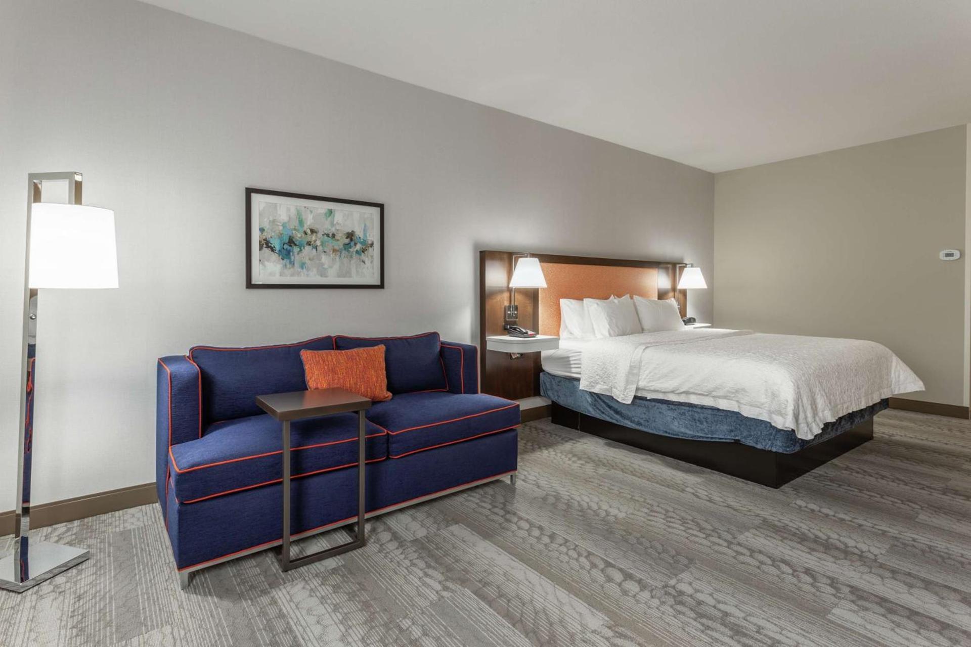Hampton Inn Jefferson City at Capital Mall photo 16