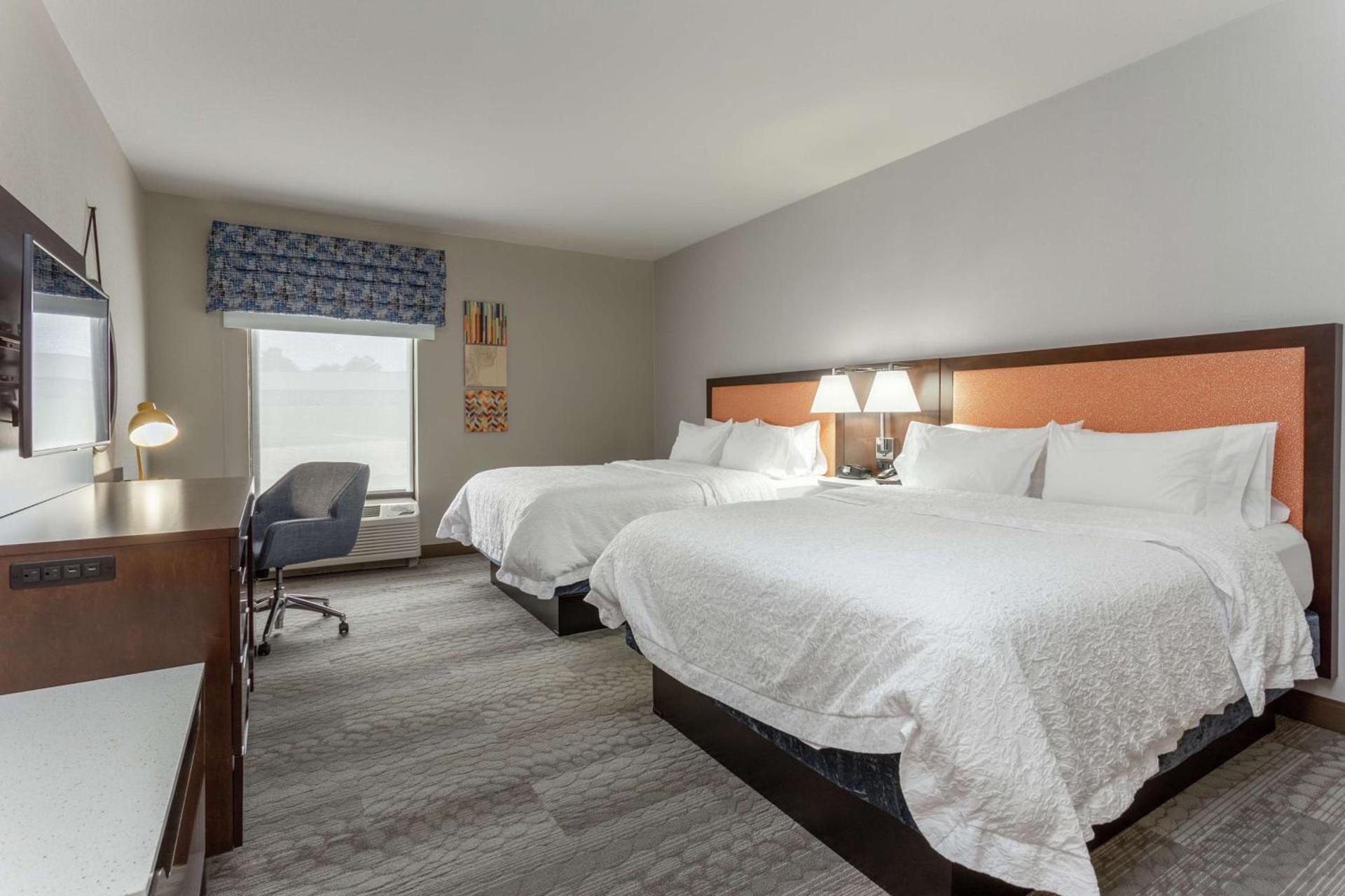 Hampton Inn Jefferson City at Capital Mall photo 17