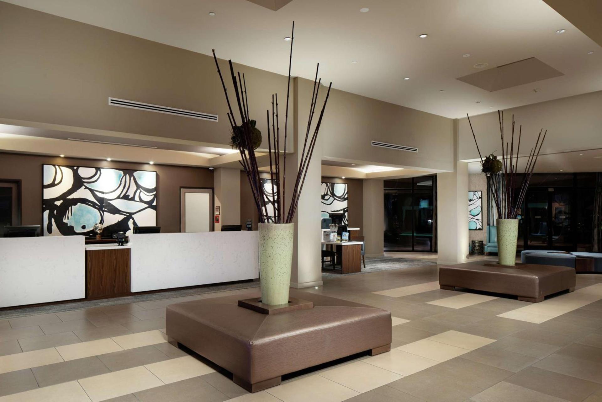 DoubleTree by Hilton Monrovia - Pasadena Area photo 3