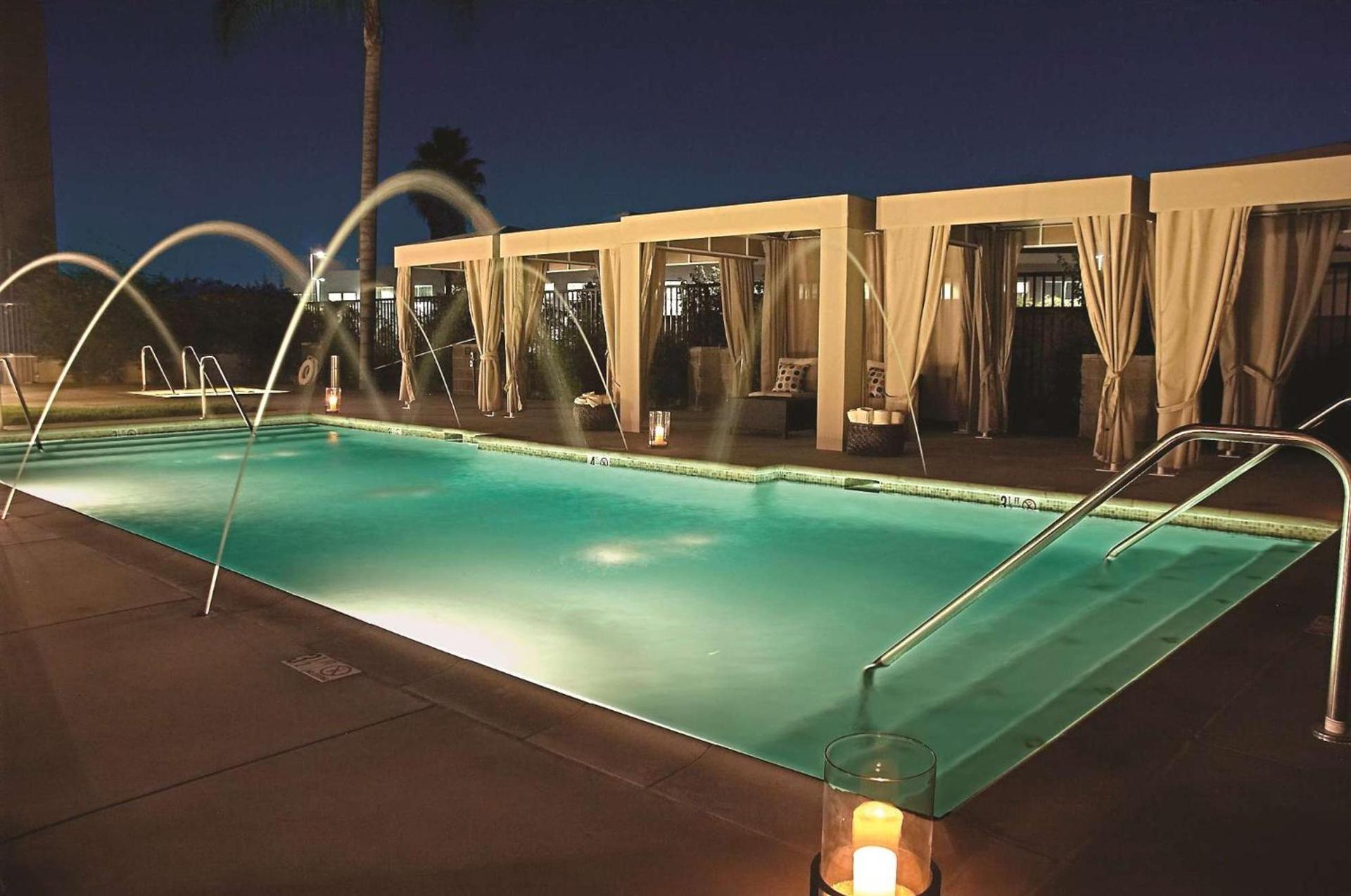 DoubleTree by Hilton Monrovia - Pasadena Area photo 8