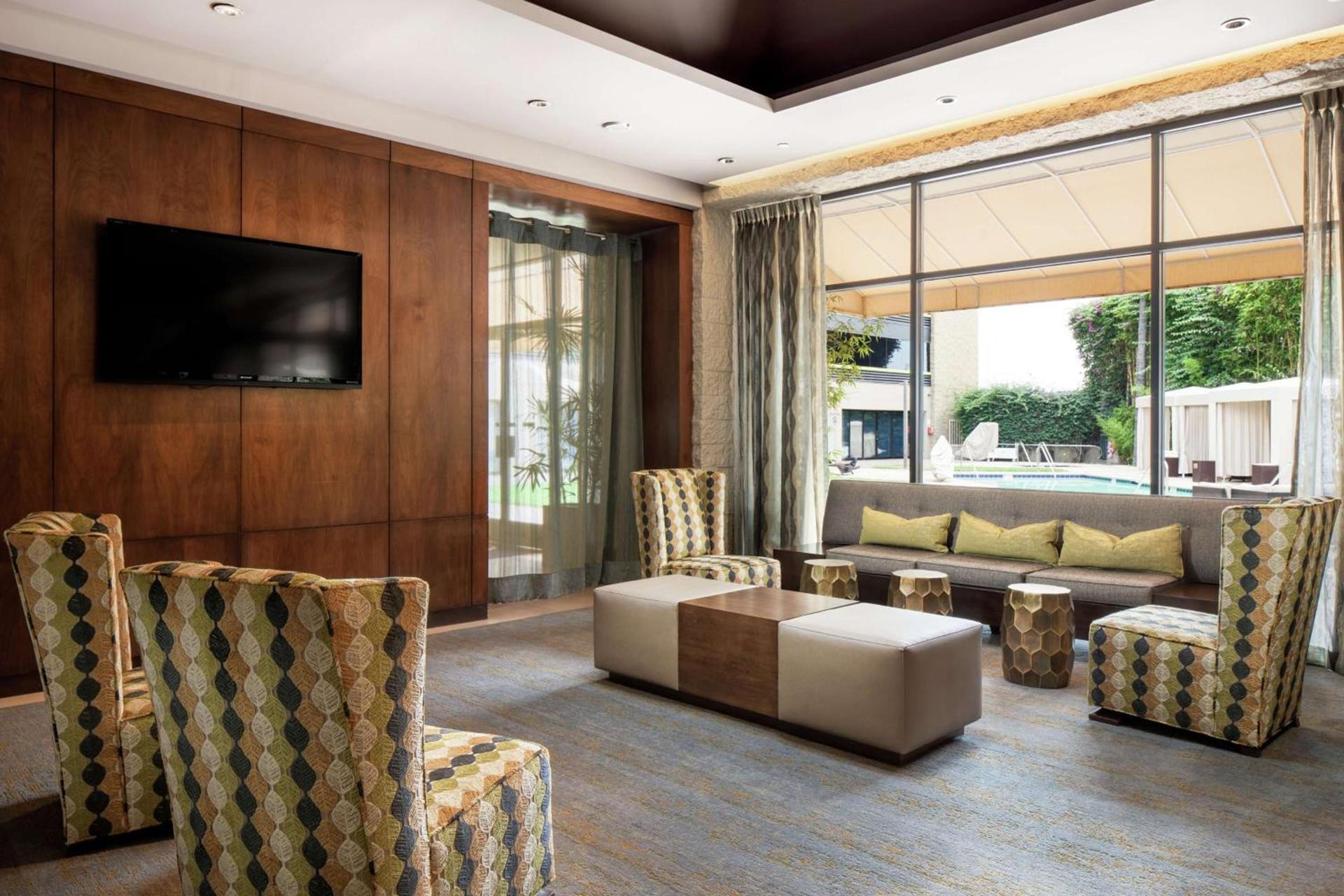 DoubleTree by Hilton Monrovia - Pasadena Area photo 9
