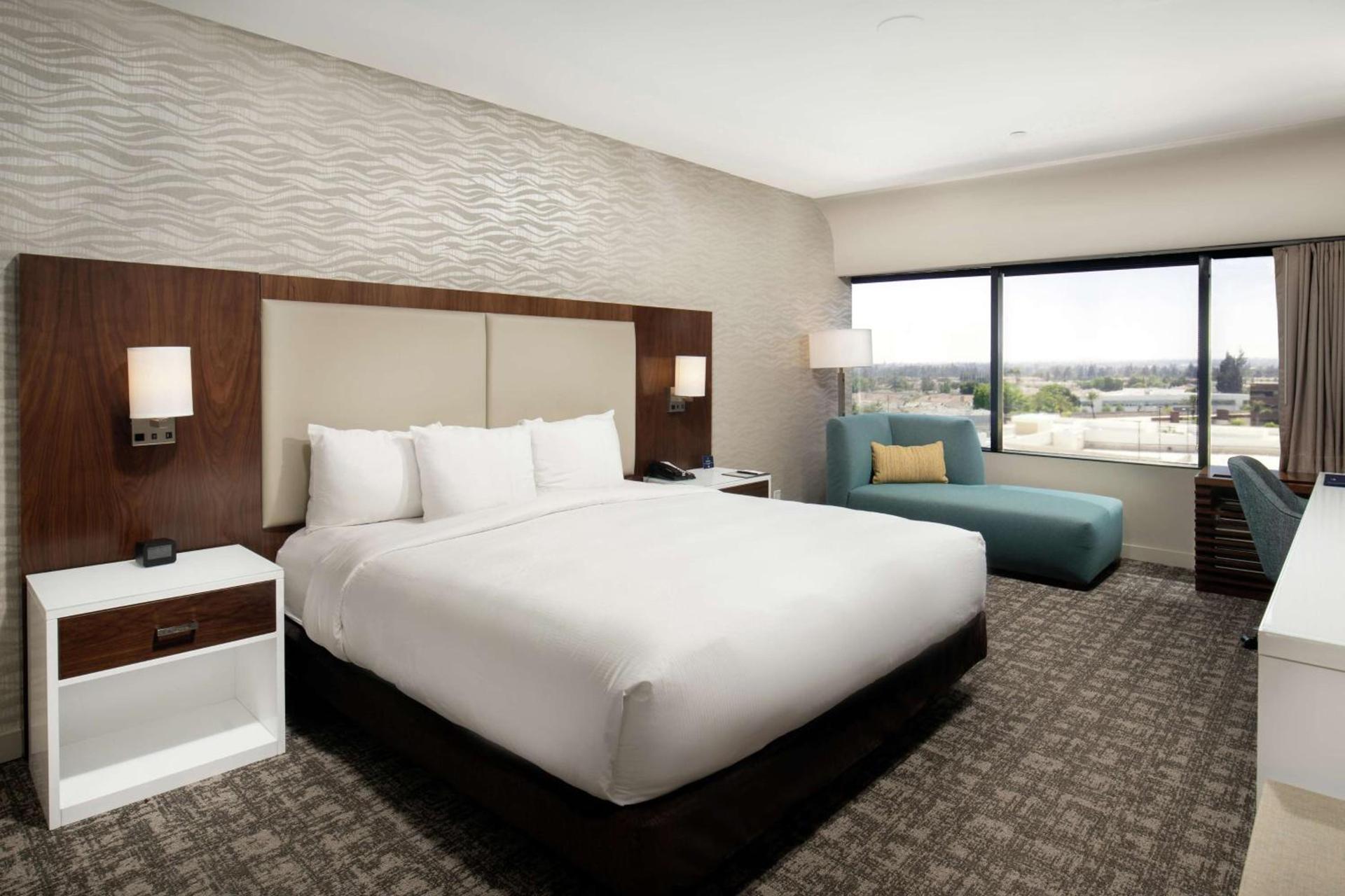 DoubleTree by Hilton Monrovia - Pasadena Area photo 21