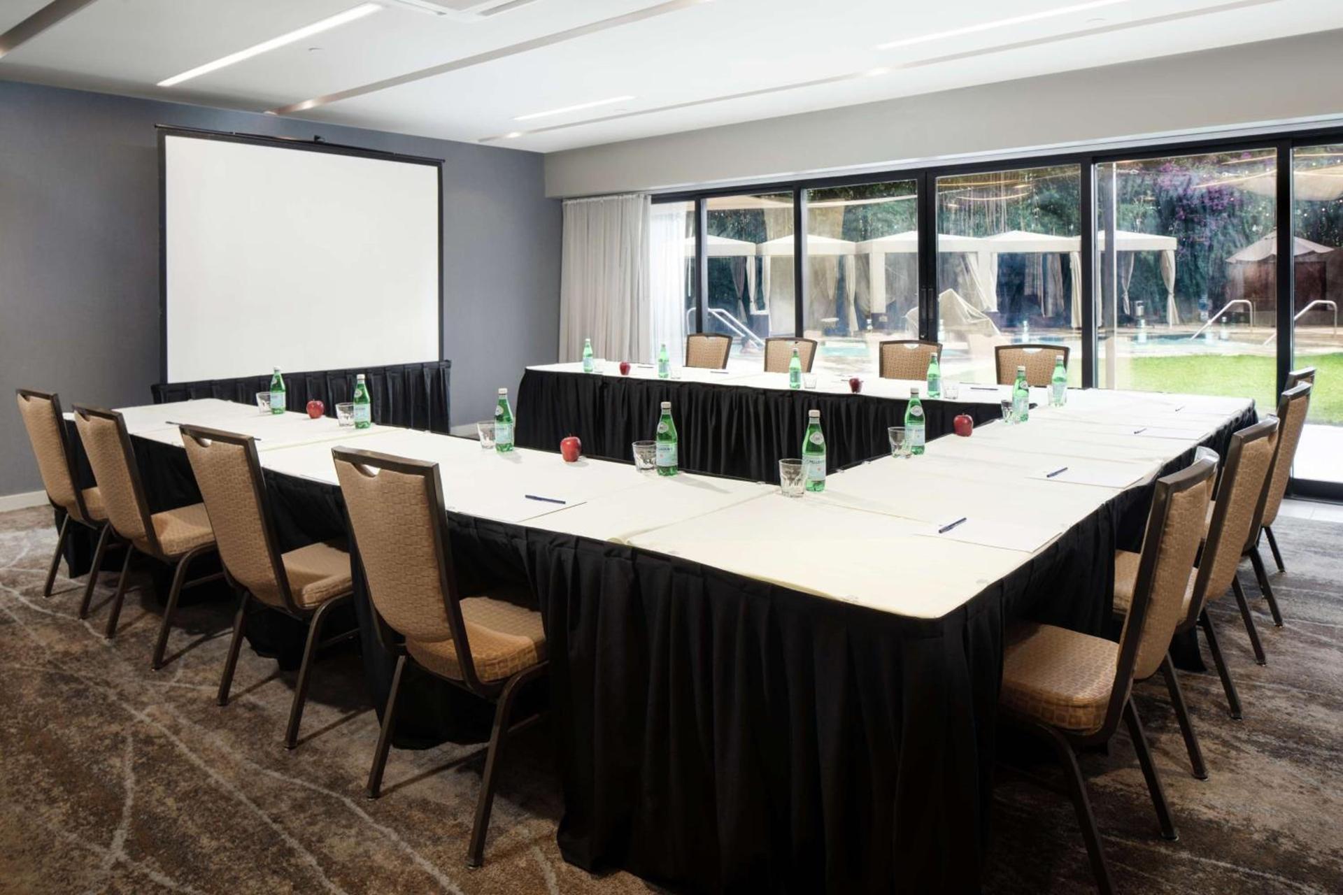 DoubleTree by Hilton Monrovia - Pasadena Area photo 29