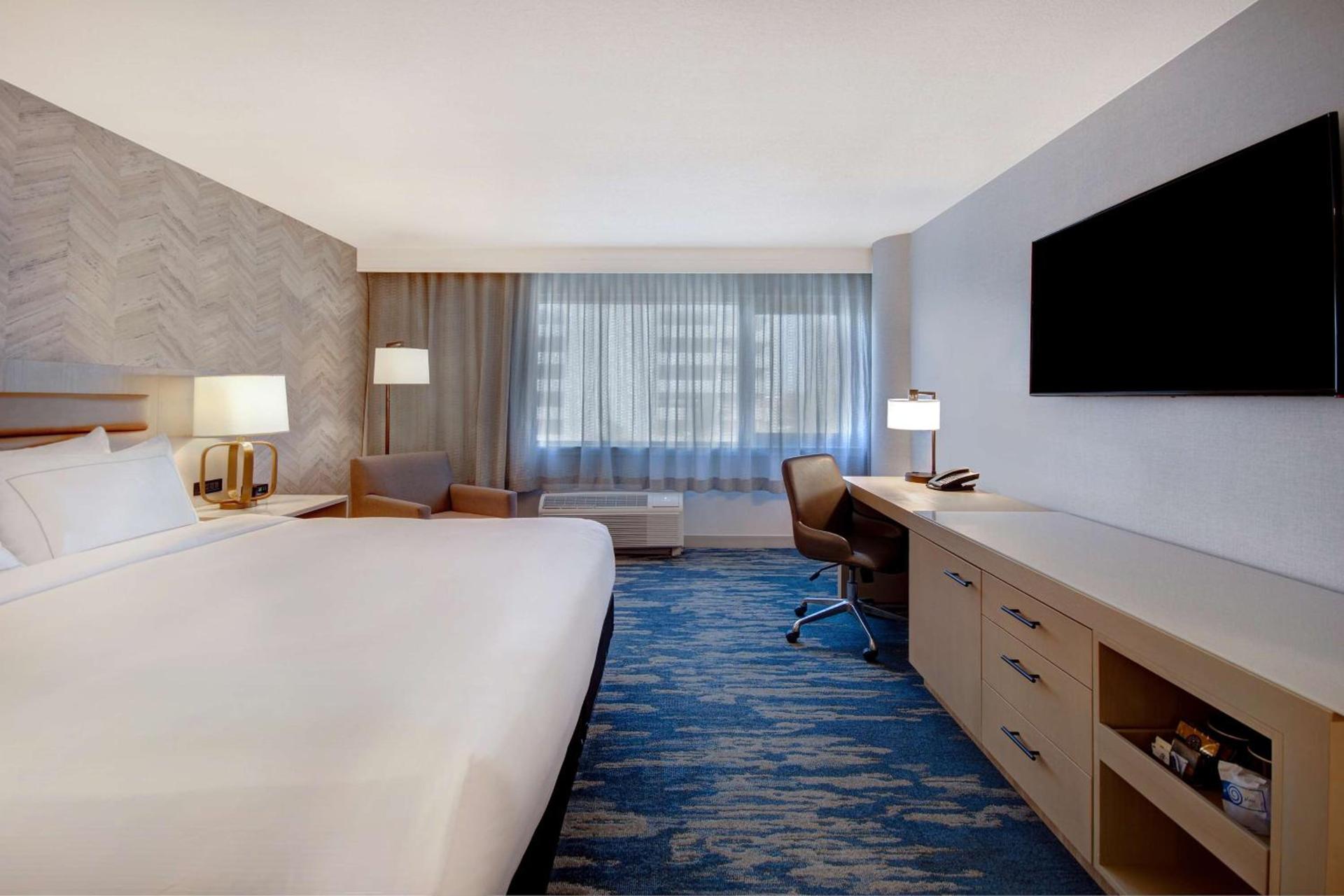 DoubleTree by Hilton LAX - El Segundo photo 11