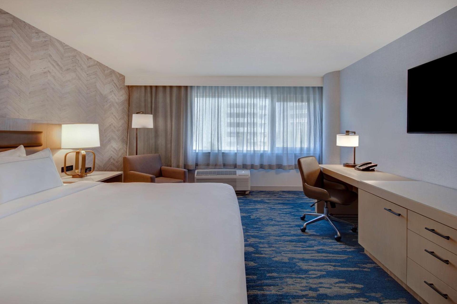 DoubleTree by Hilton LAX - El Segundo photo 33