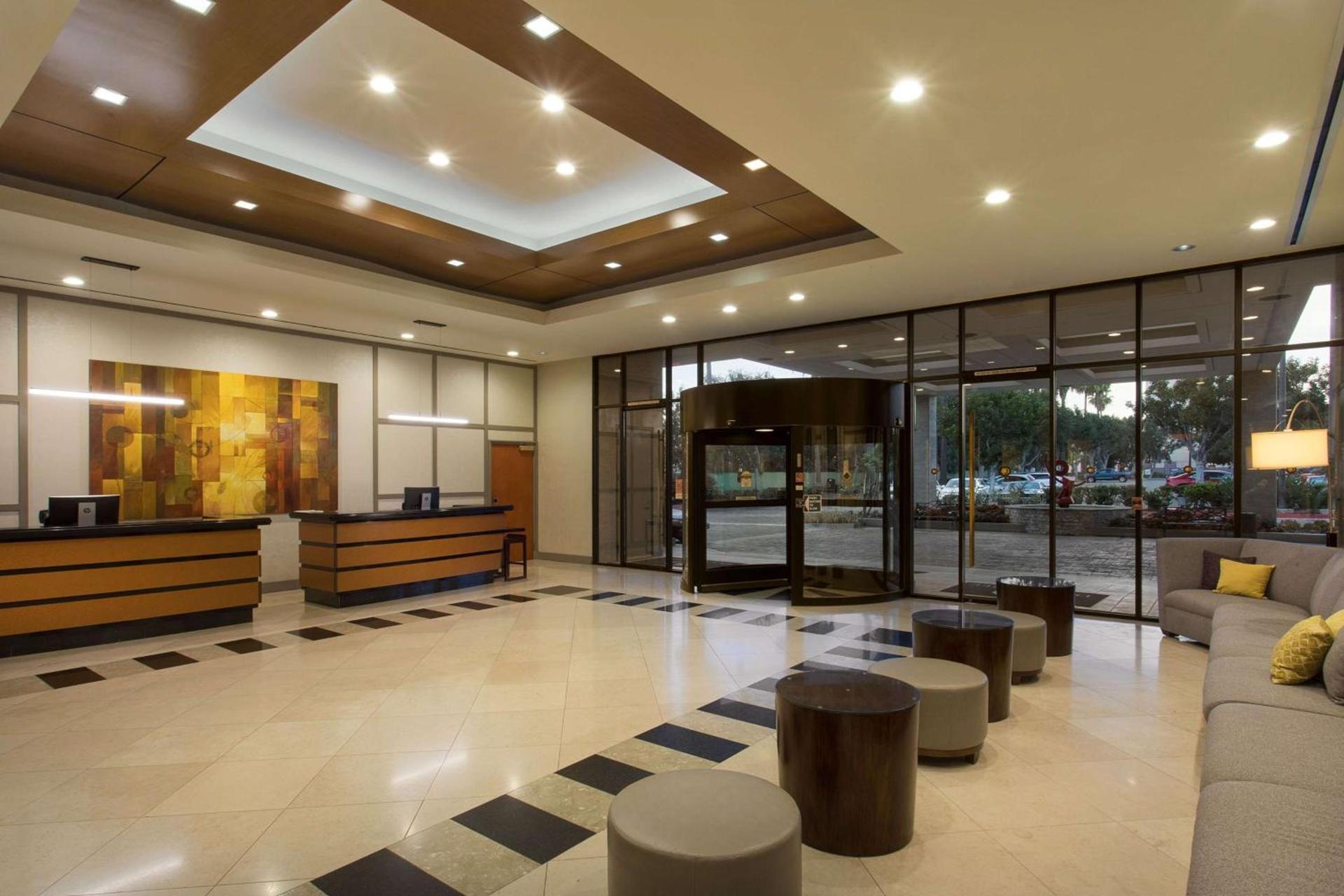 DoubleTree by Hilton Los Angeles Norwalk photo 5