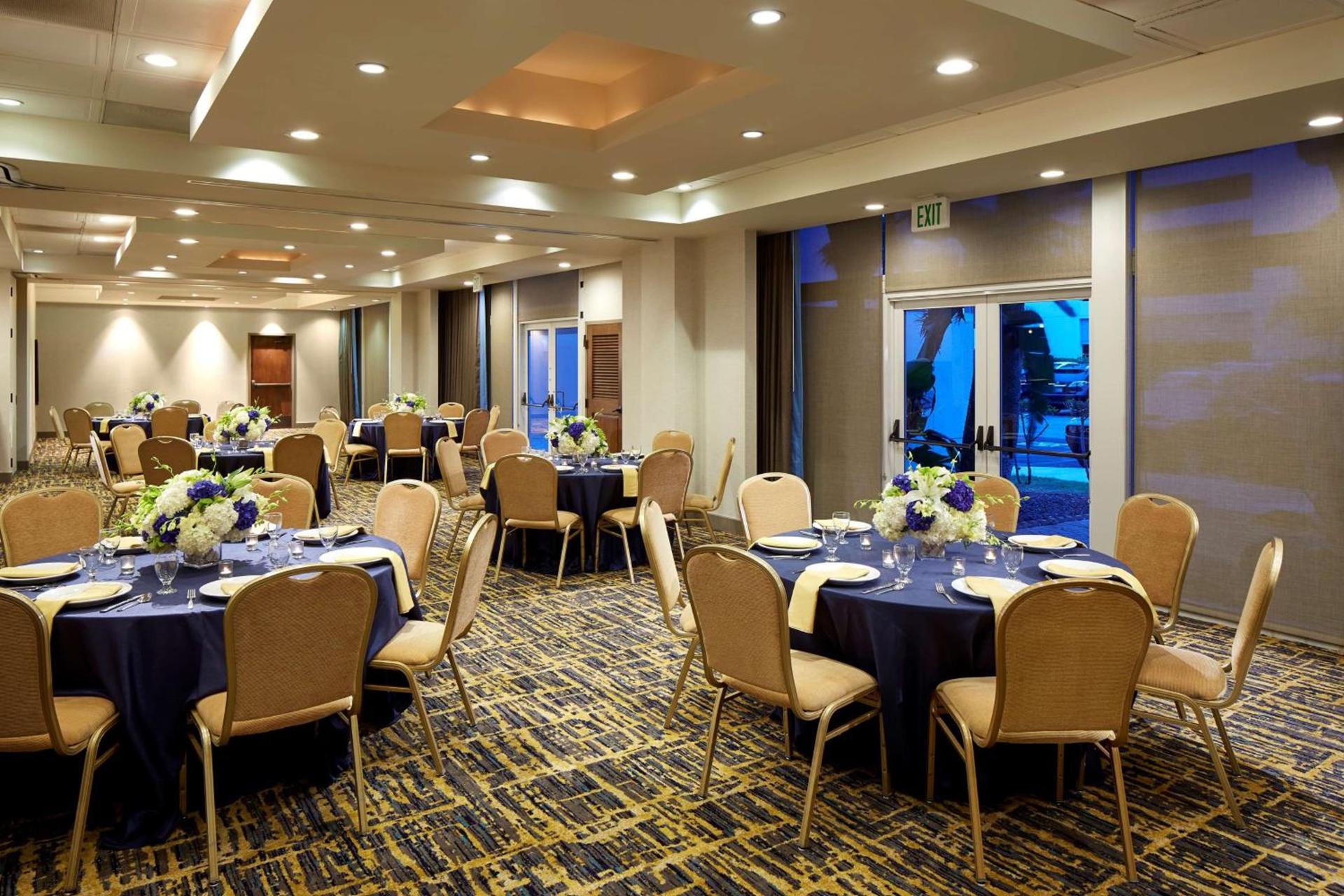 DoubleTree by Hilton LAX - El Segundo photo 26