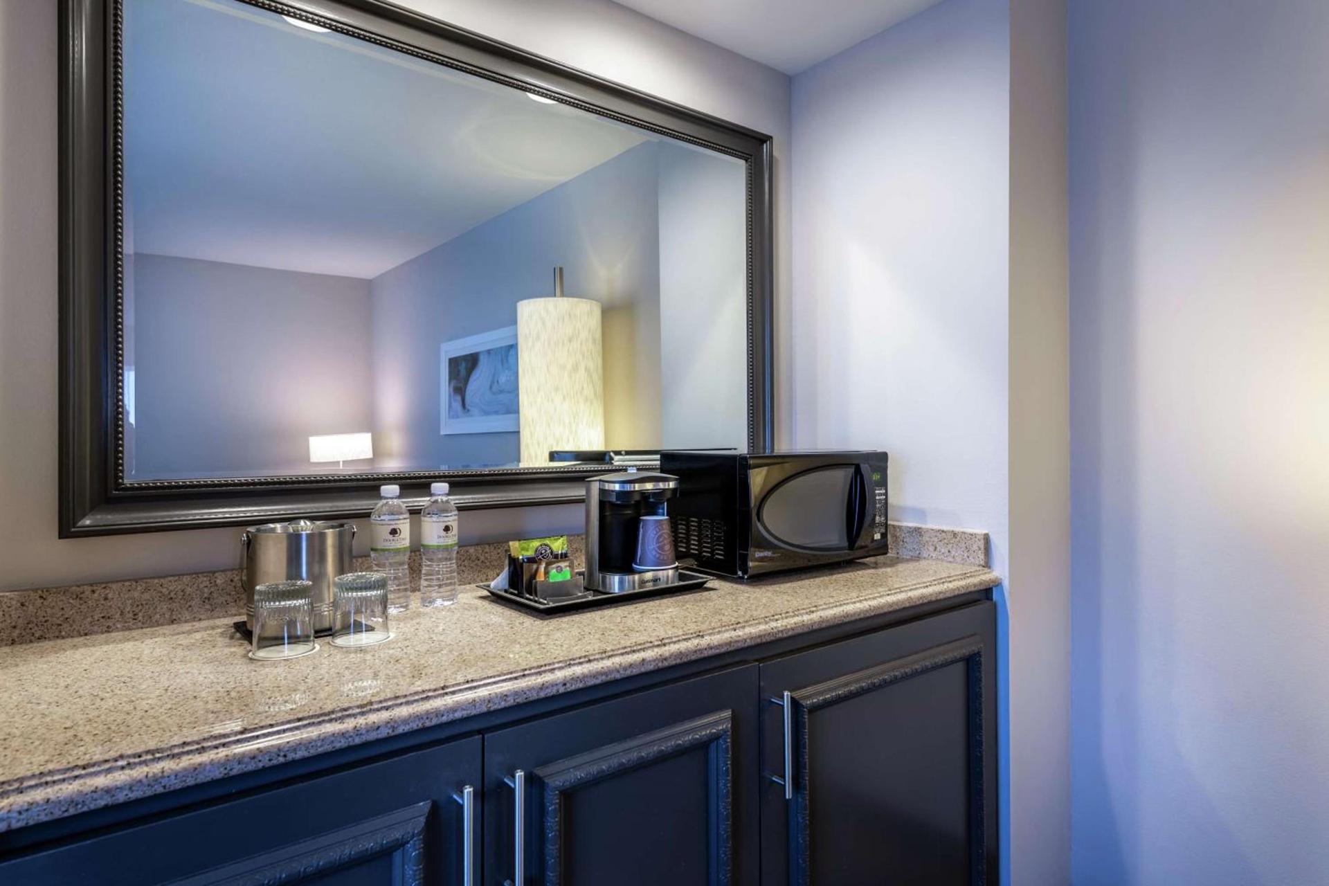 DoubleTree by Hilton Los Angeles Norwalk photo 15