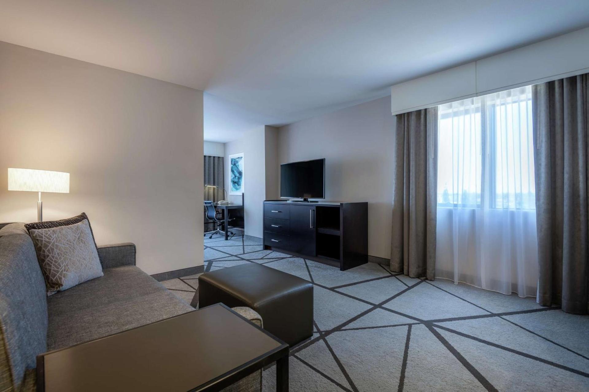 DoubleTree by Hilton Los Angeles Norwalk photo 23