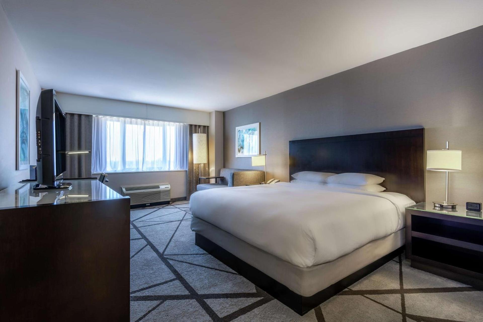 DoubleTree by Hilton Los Angeles Norwalk photo 25