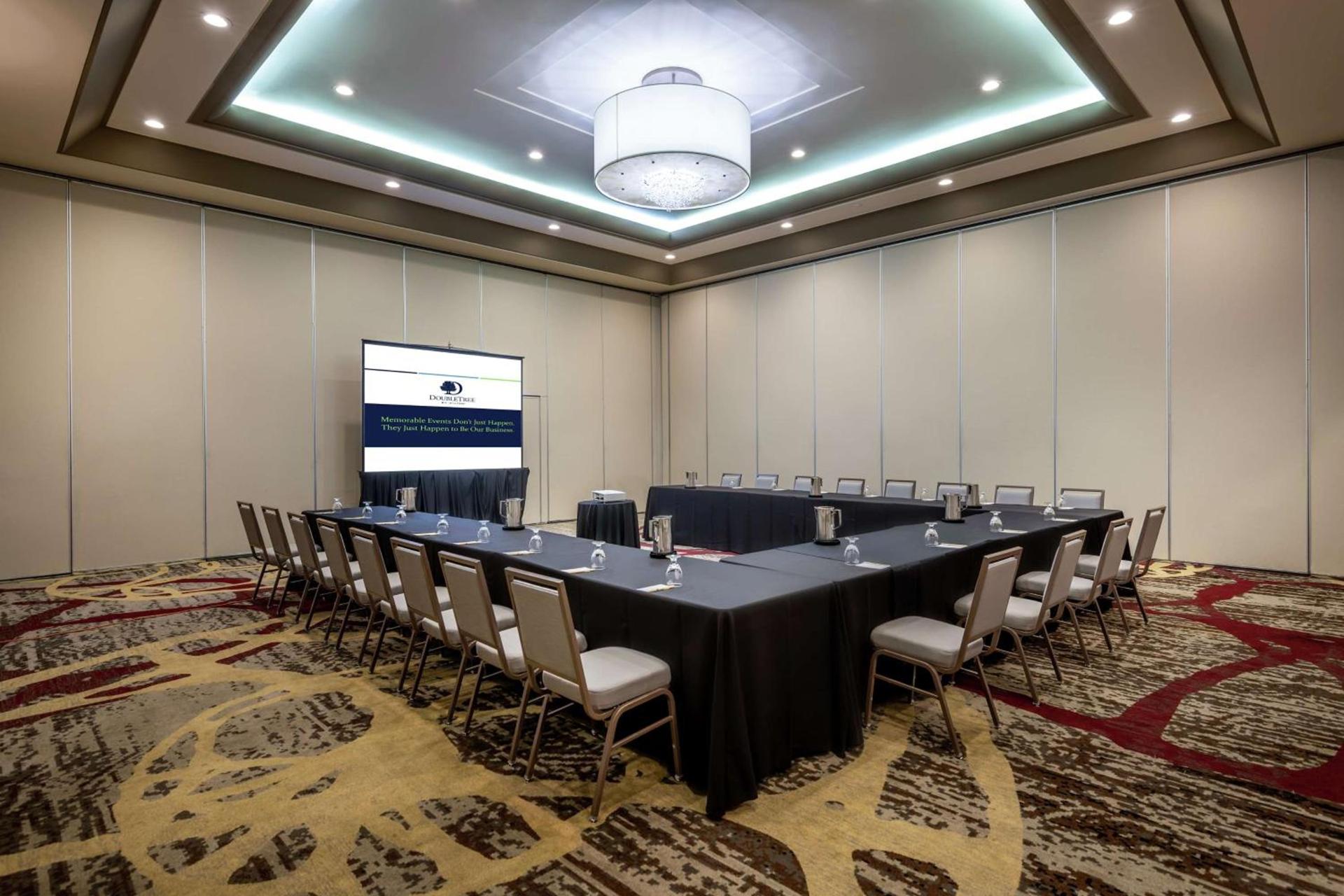 DoubleTree by Hilton Los Angeles Norwalk photo 59