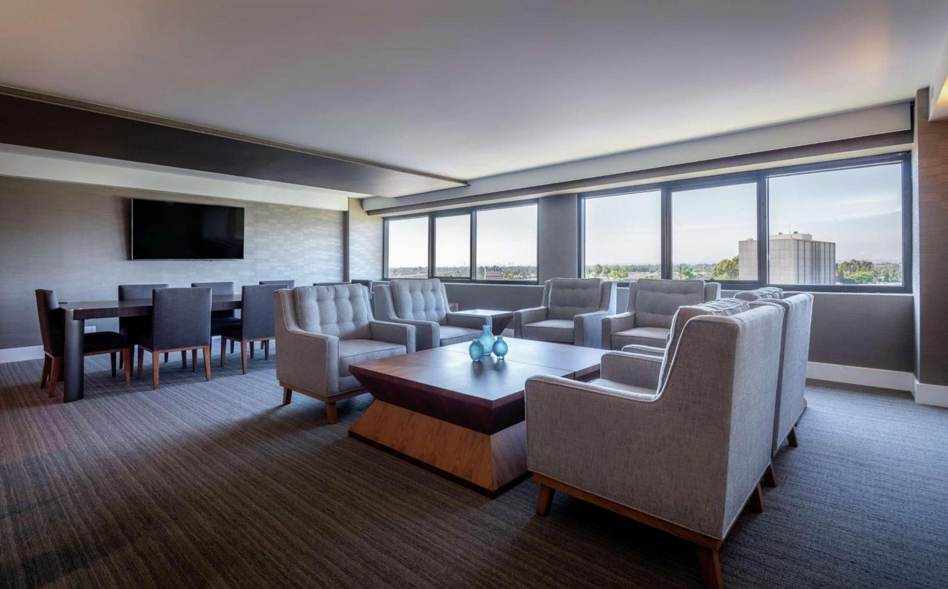 DoubleTree by Hilton Los Angeles Norwalk photo 63