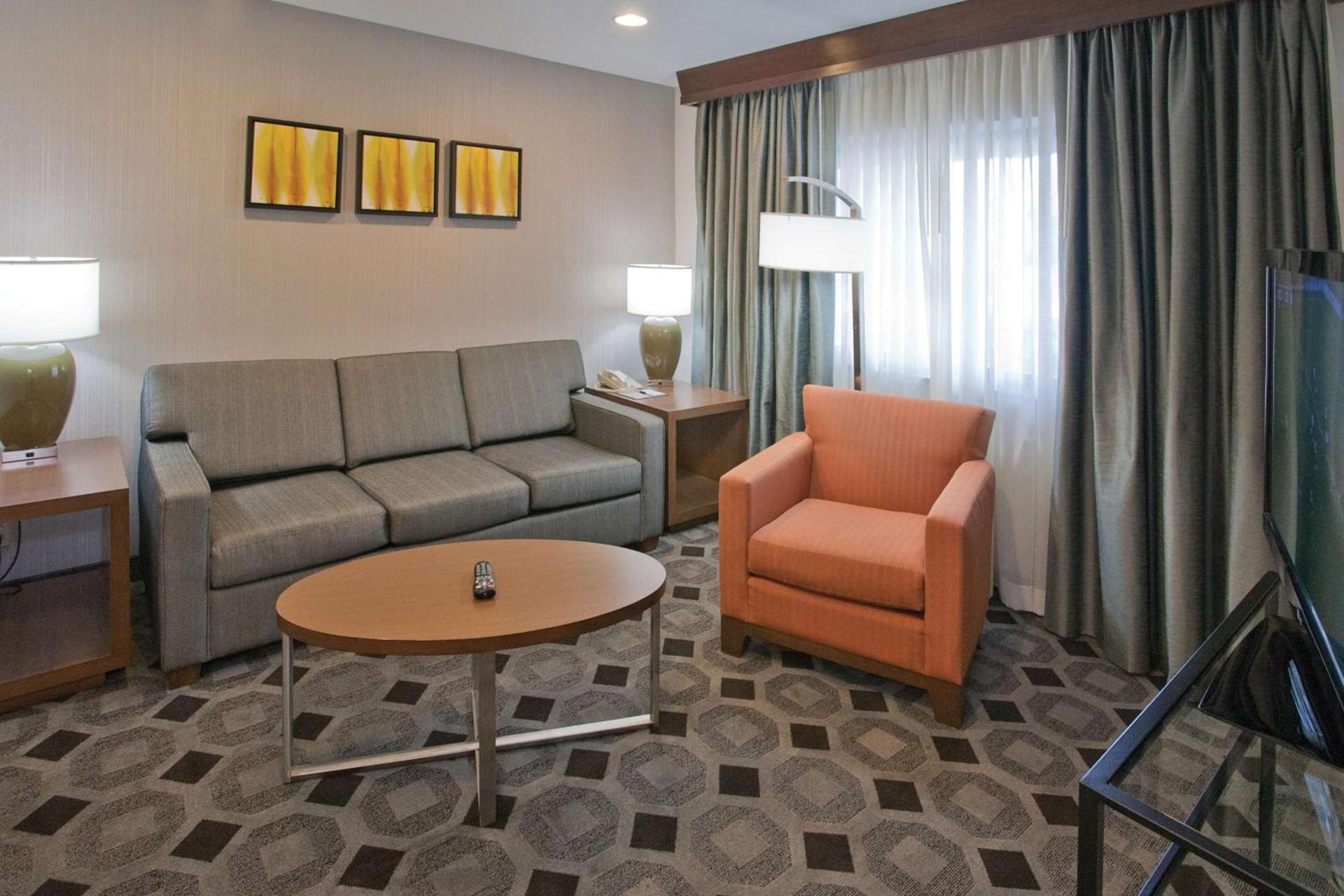 DoubleTree by Hilton Rosemead photo 12