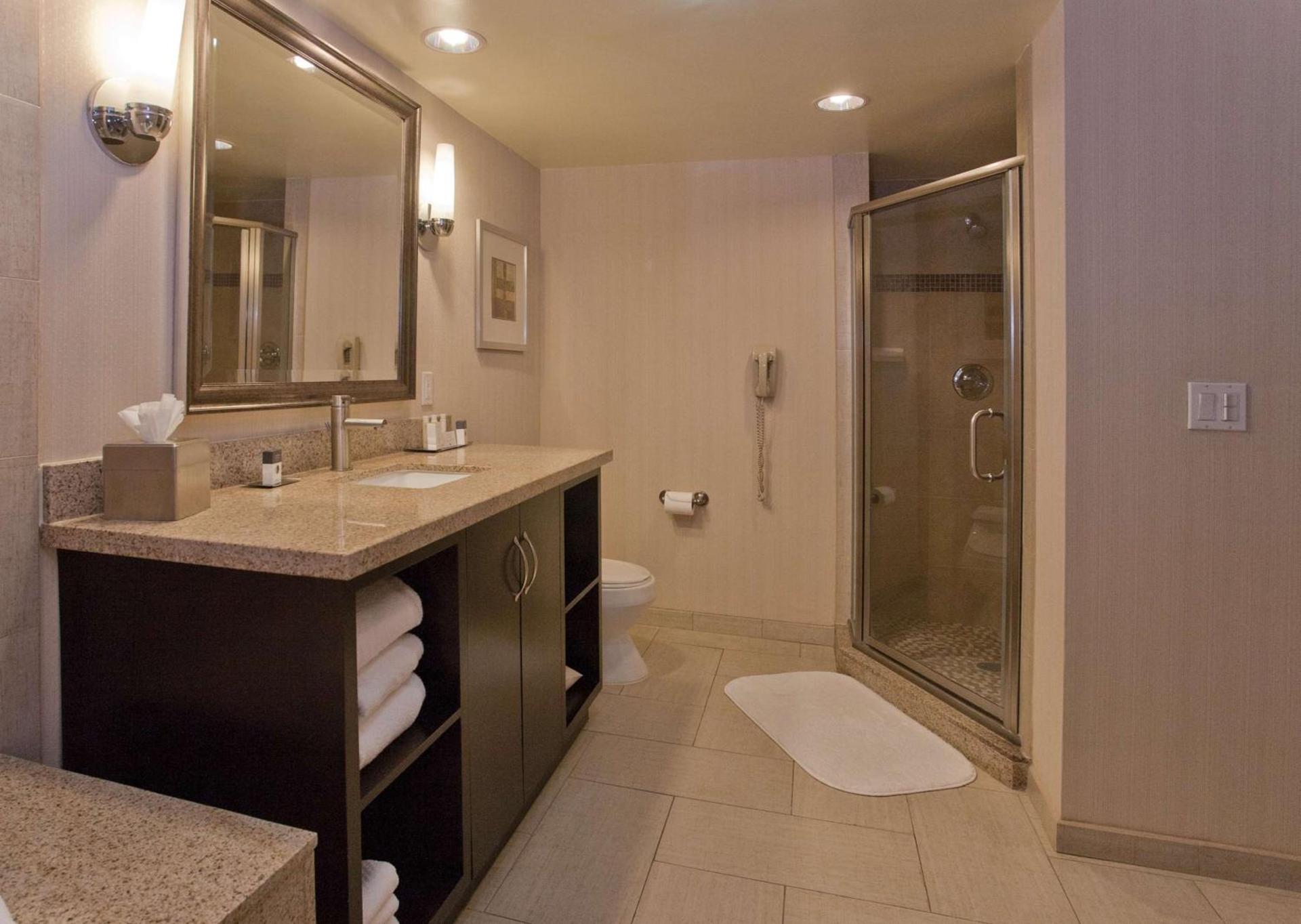 DoubleTree by Hilton Rosemead photo 19