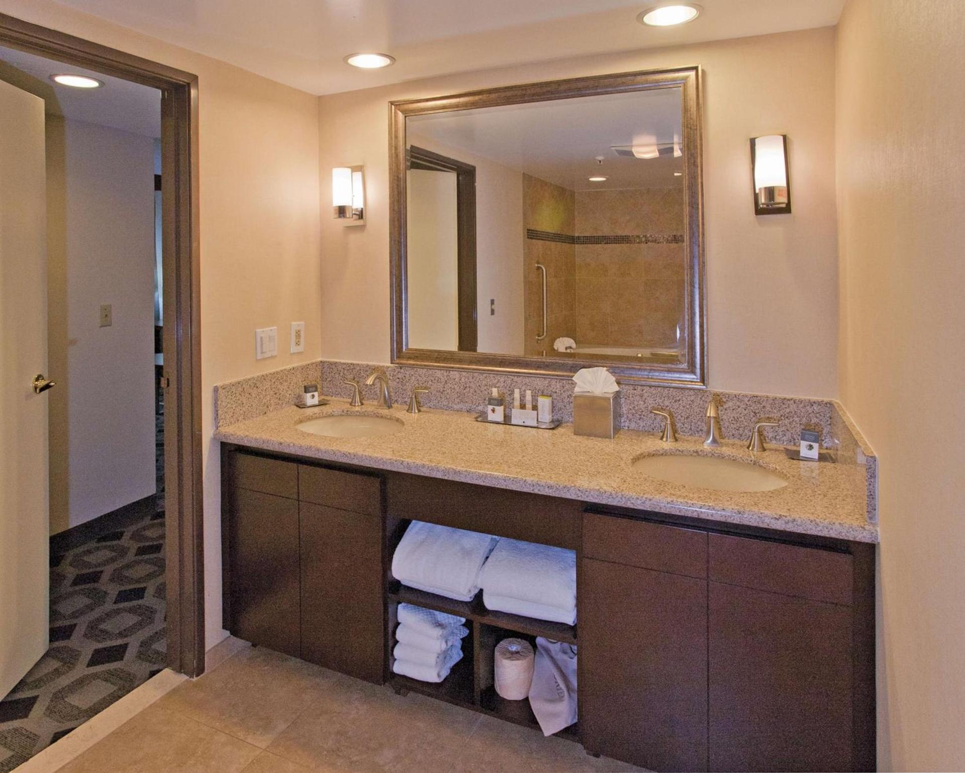 DoubleTree by Hilton Rosemead photo 22