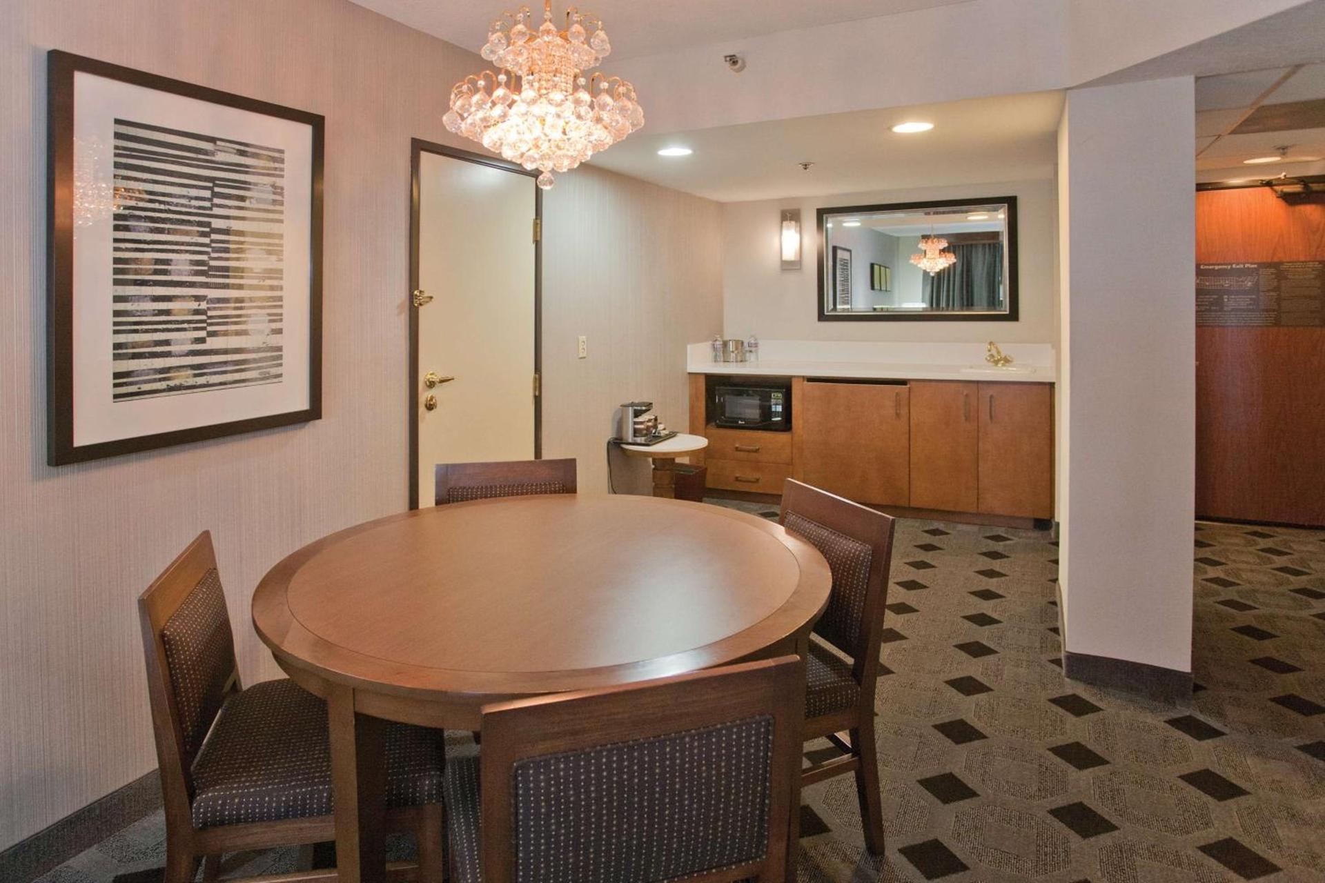 DoubleTree by Hilton Rosemead photo 24