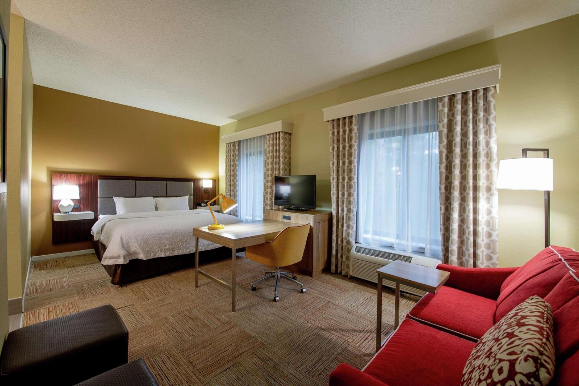 Hampton Inn and Suites Lafayette photo 13