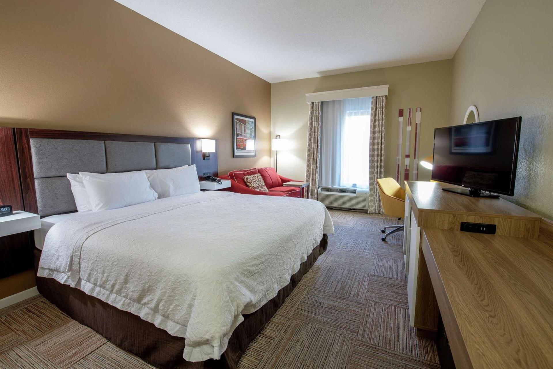 Hampton Inn and Suites Lafayette photo 21