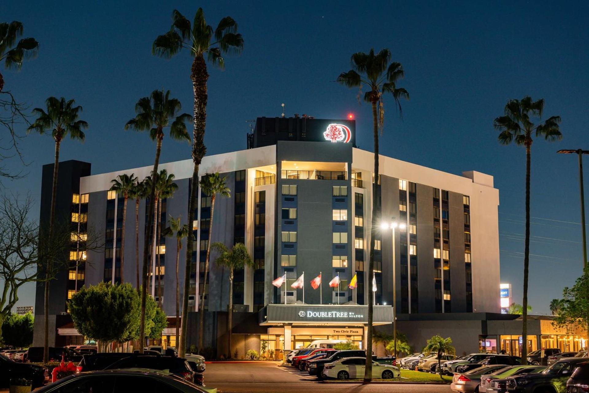 DoubleTree by Hilton Carson photo 42