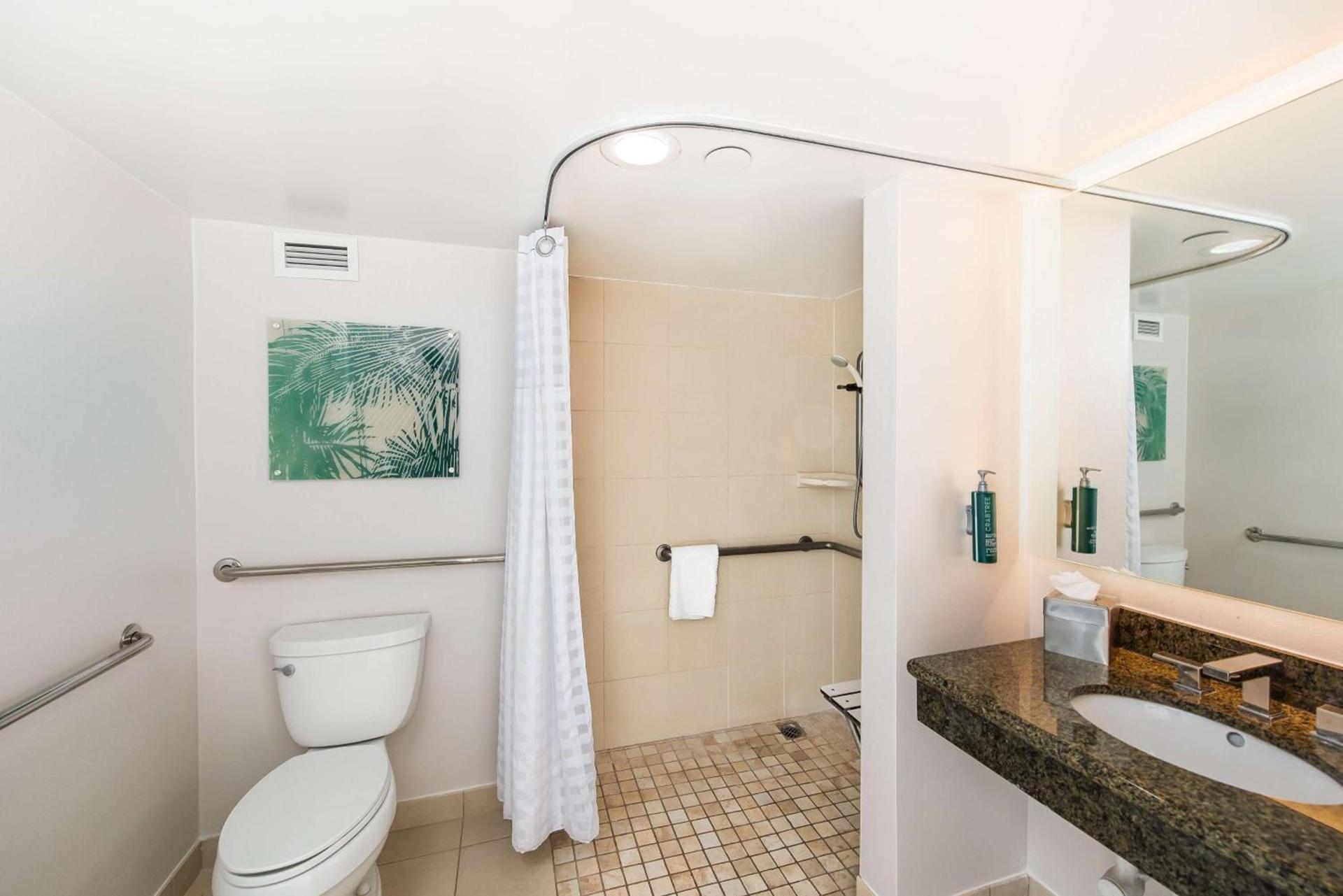 DoubleTree by Hilton Carson photo 43