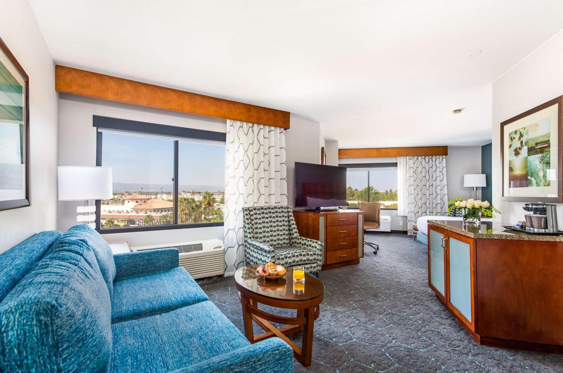 DoubleTree by Hilton Carson photo 58