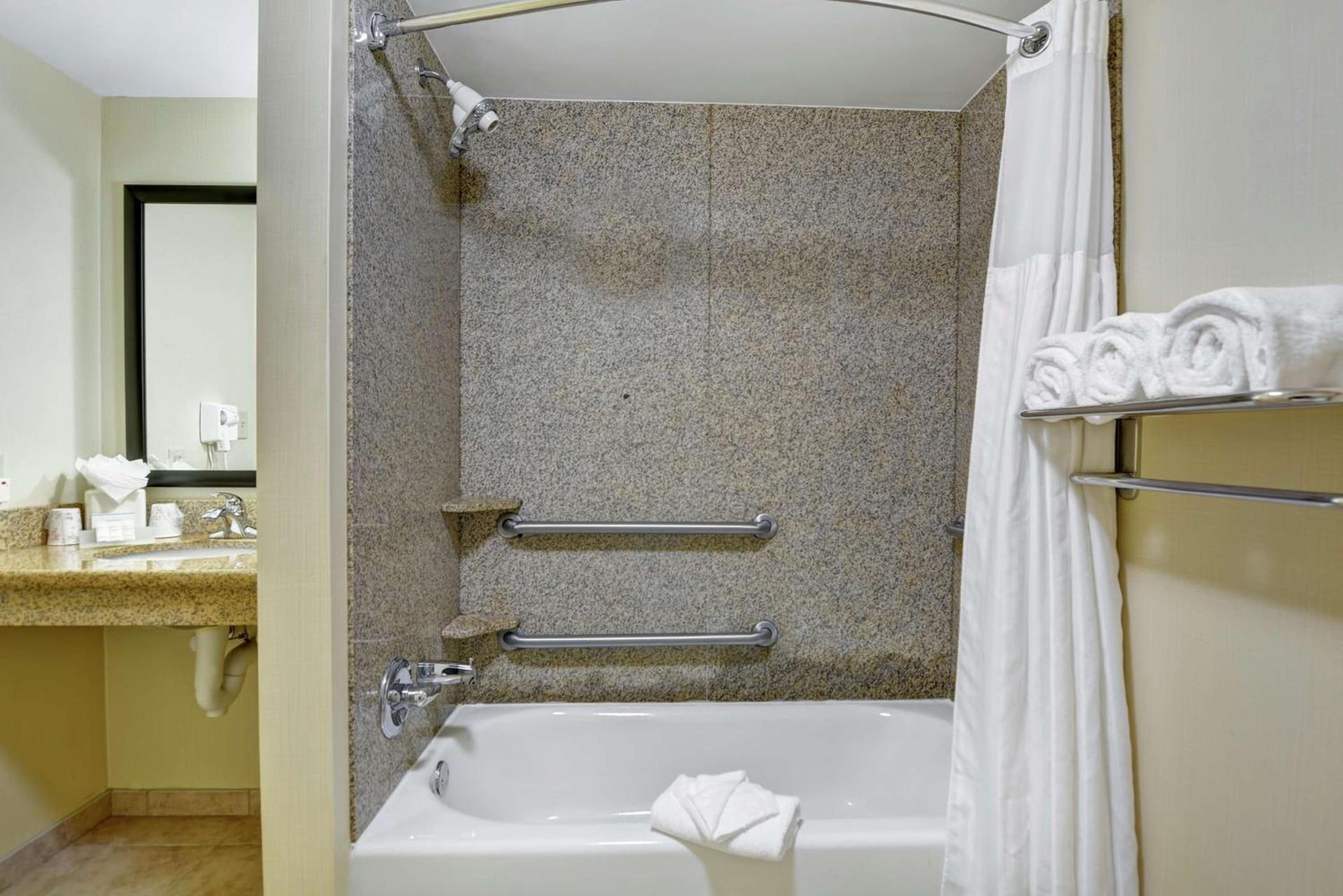 Hilton Garden Inn Conway photo 26