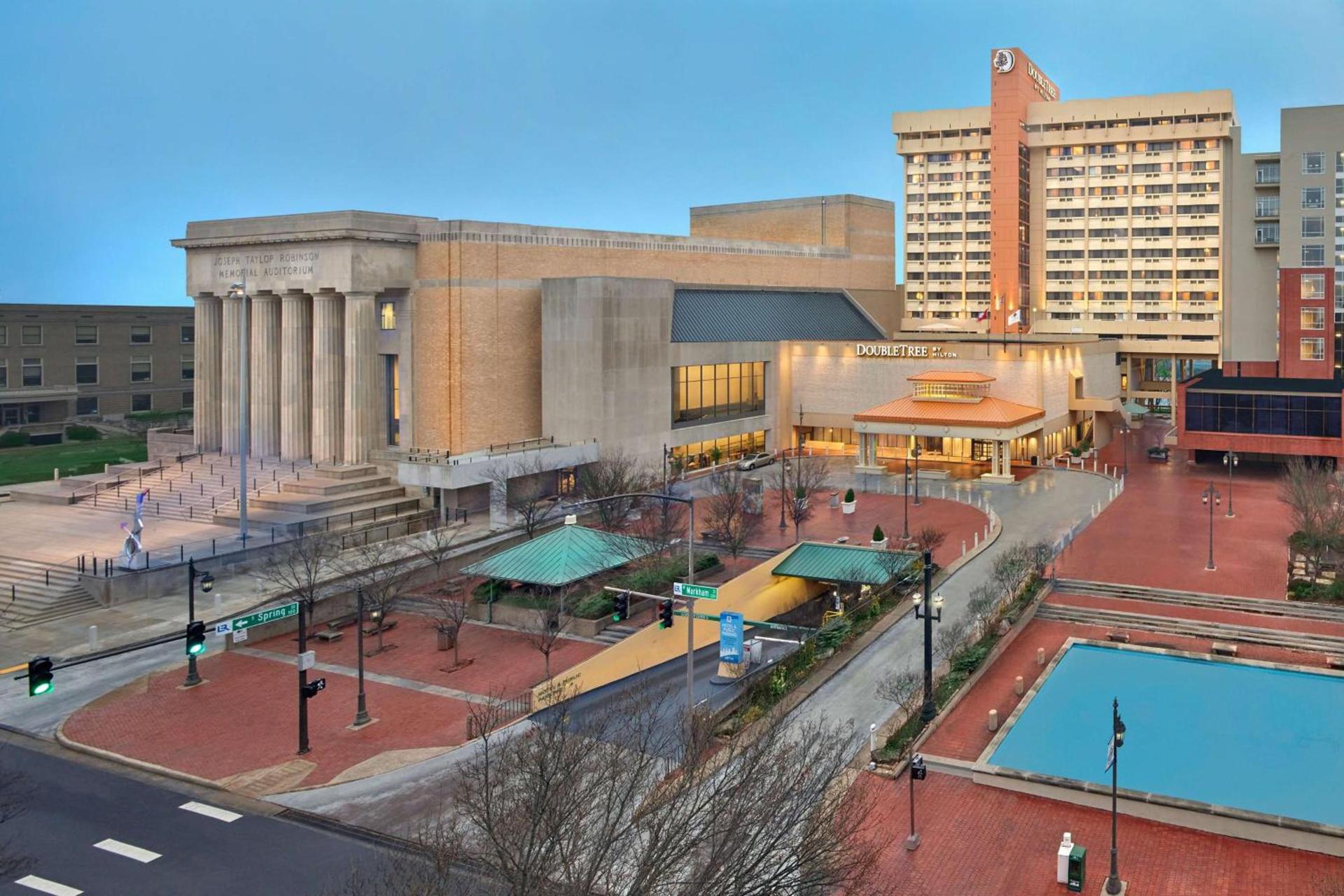DoubleTree by Hilton Little Rock photo 1