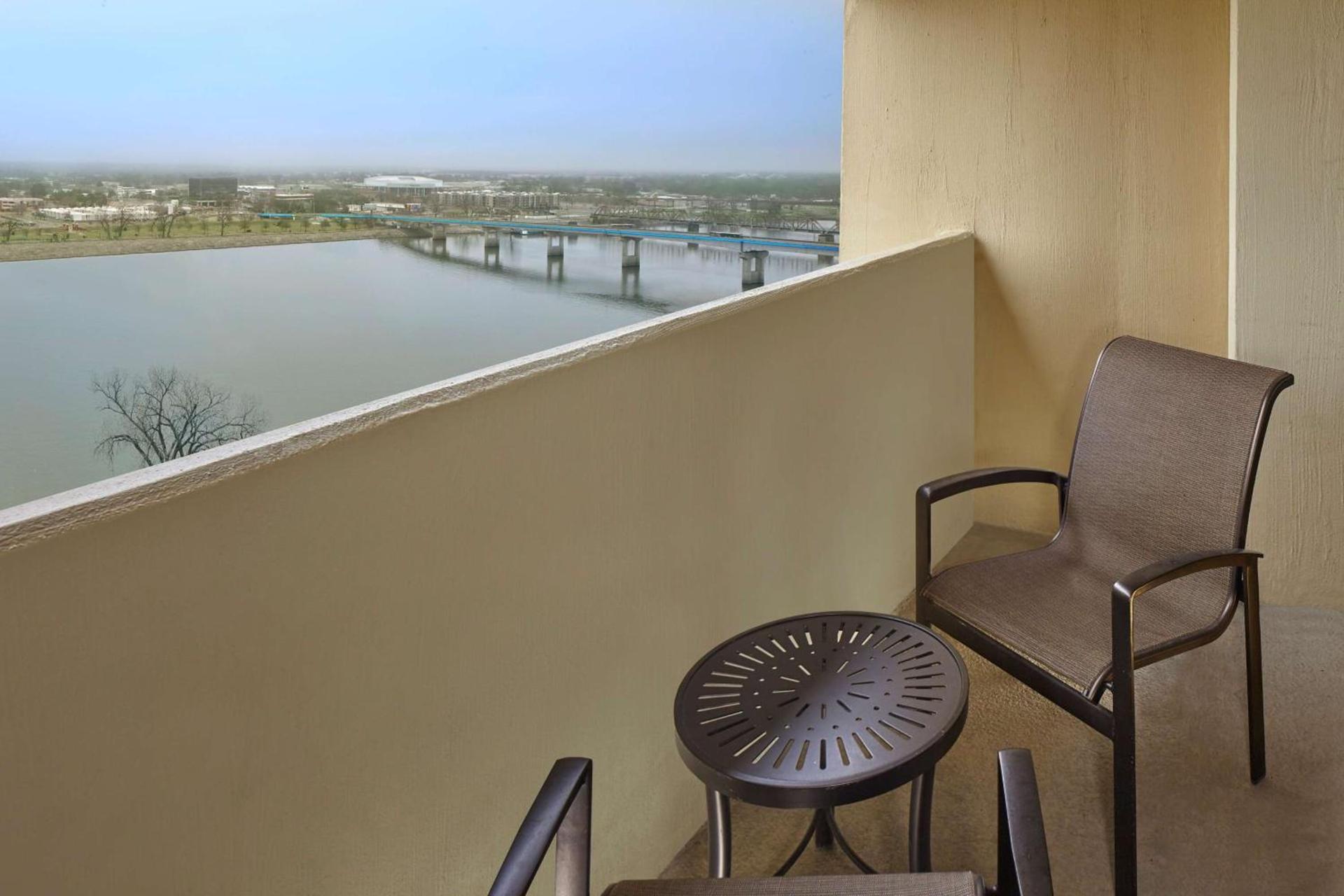 DoubleTree by Hilton Little Rock photo 5