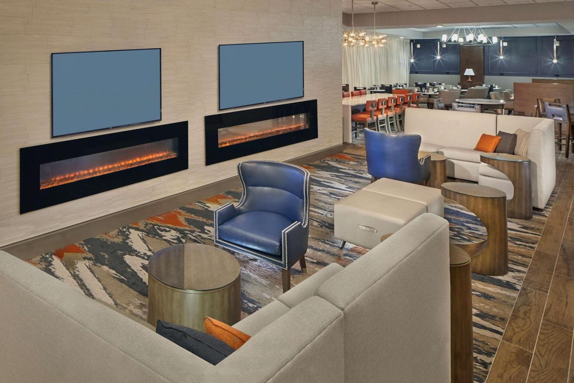 DoubleTree by Hilton Little Rock photo 8