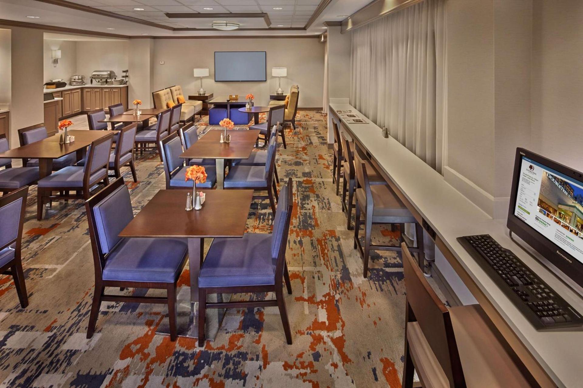 DoubleTree by Hilton Little Rock photo 12