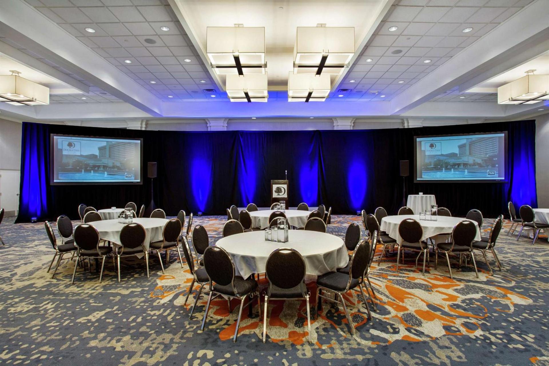 DoubleTree by Hilton Little Rock photo 40