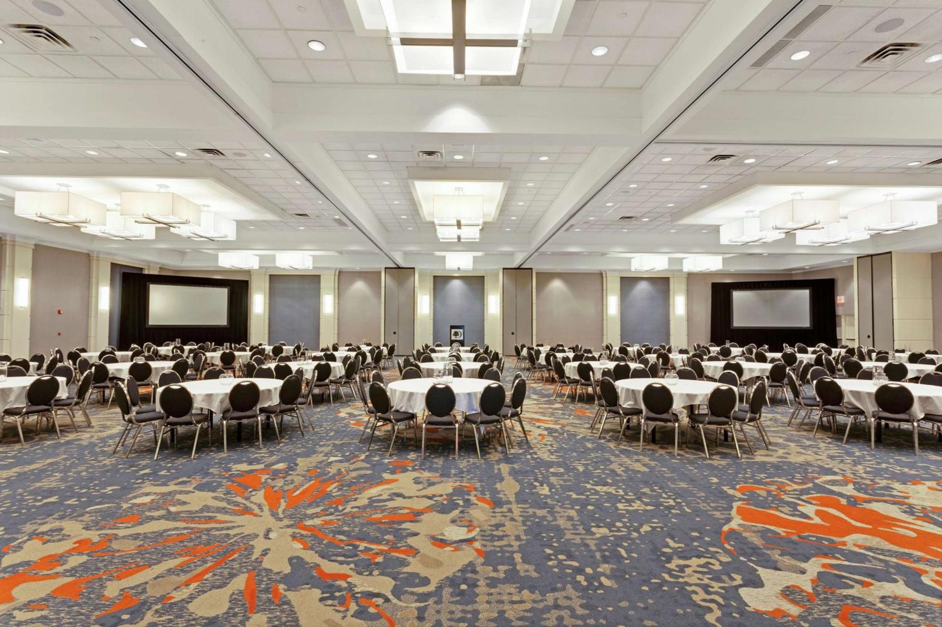 DoubleTree by Hilton Little Rock photo 43