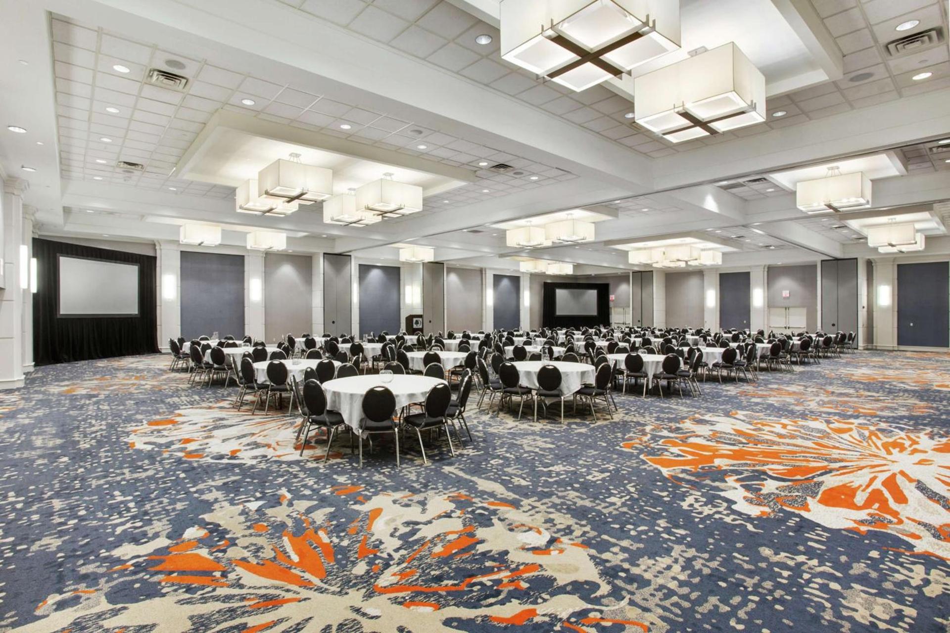 DoubleTree by Hilton Little Rock photo 45