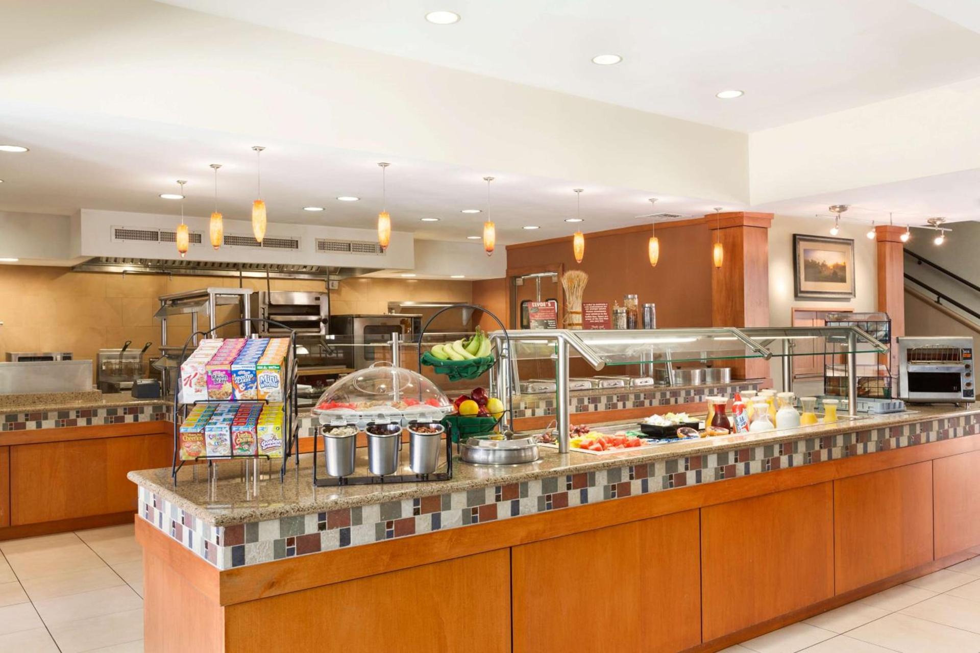 Hilton Garden Inn Lancaster photo 11