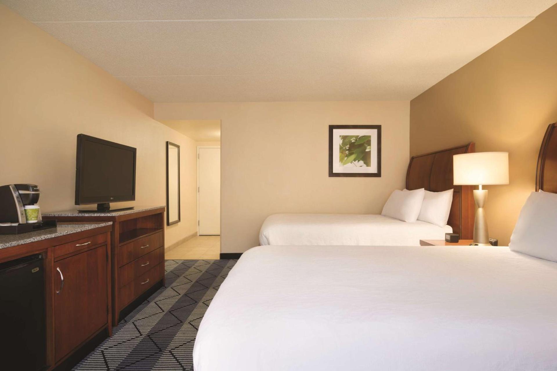 Hilton Garden Inn Lancaster photo 34