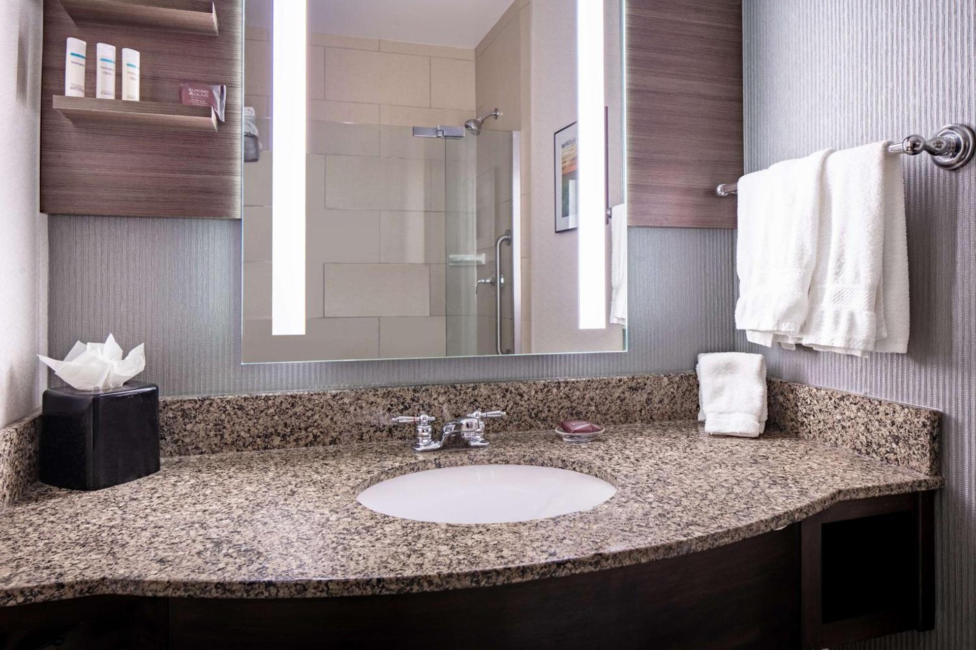 Hilton Garden Inn Manhattan Kansas photo 56