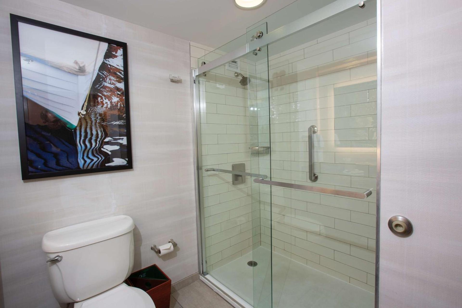 DoubleTree by Hilton Bay City - Riverfront photo 36