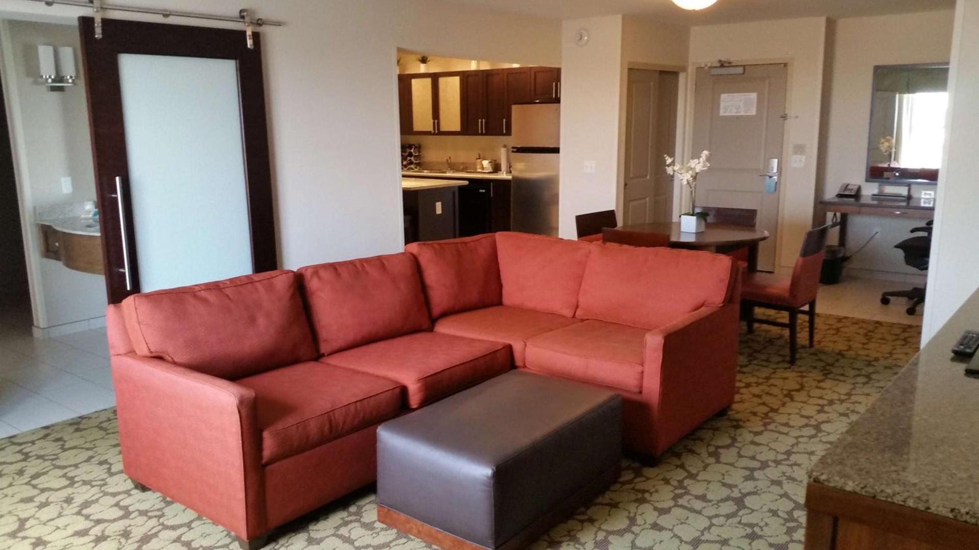 Hilton Garden Inn Olathe photo 17