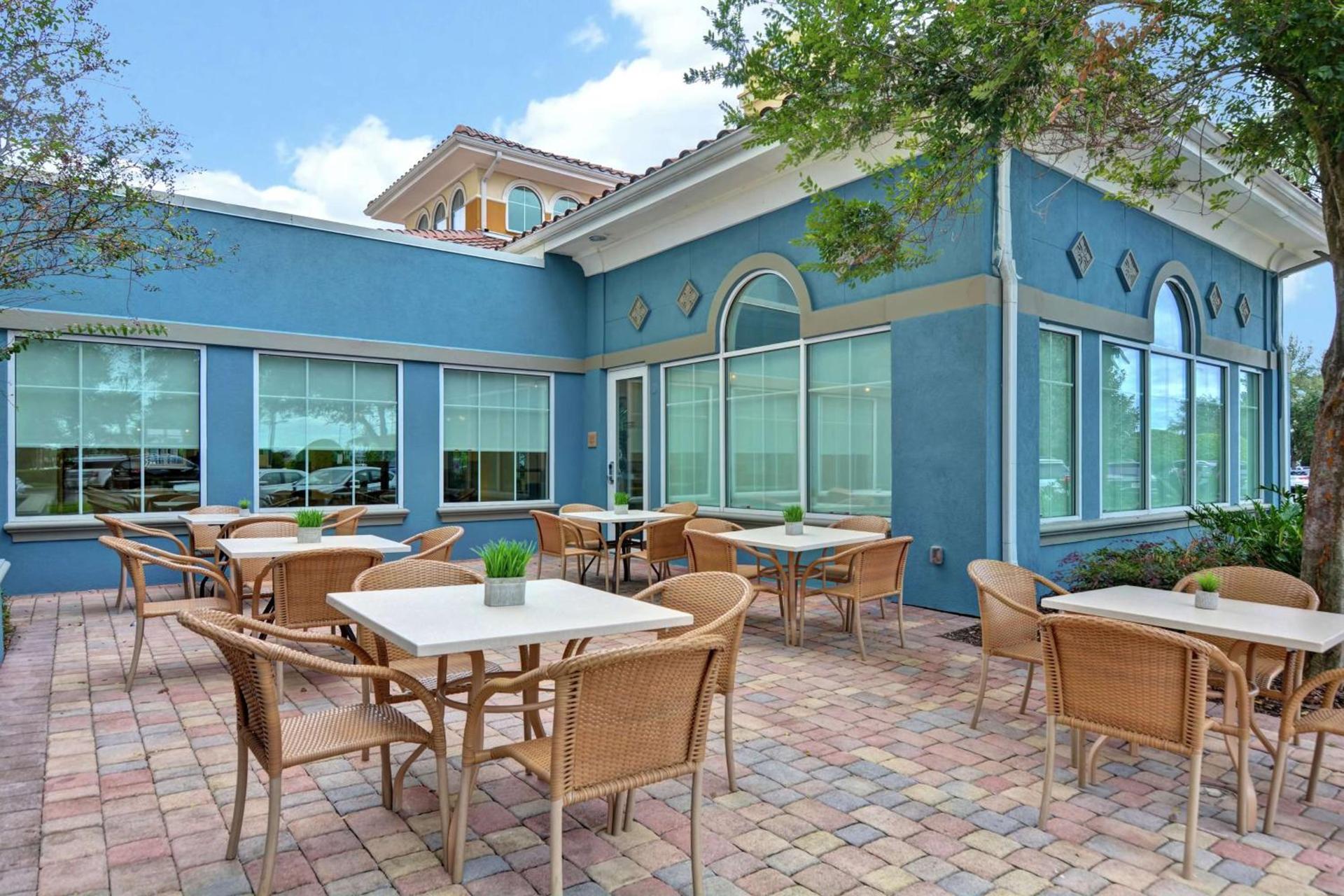Hilton Garden Inn Orlando Lake Buena Vista photo 6