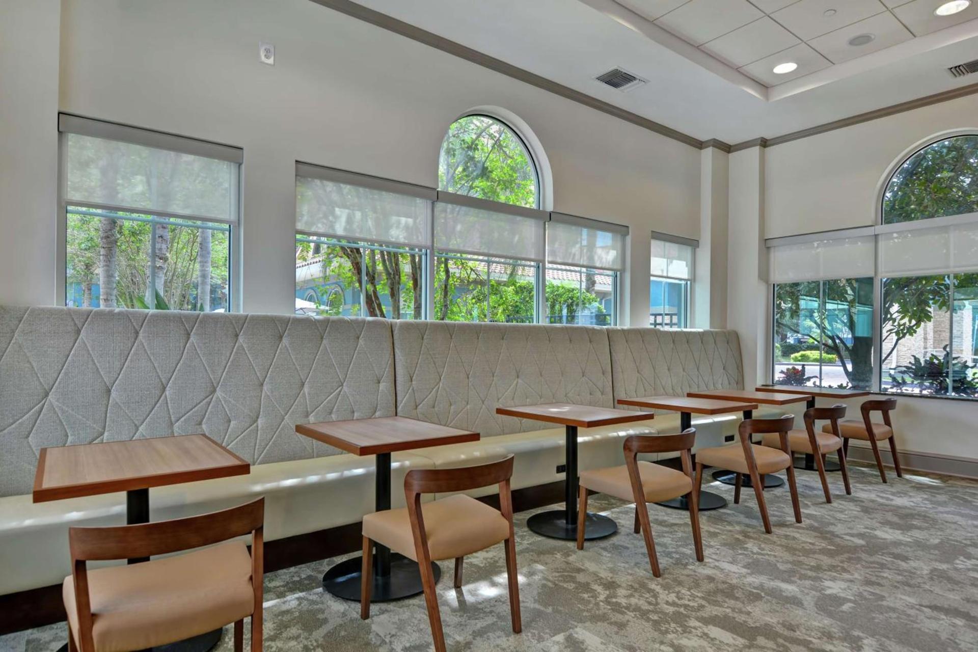 Hilton Garden Inn Orlando Lake Buena Vista photo 12