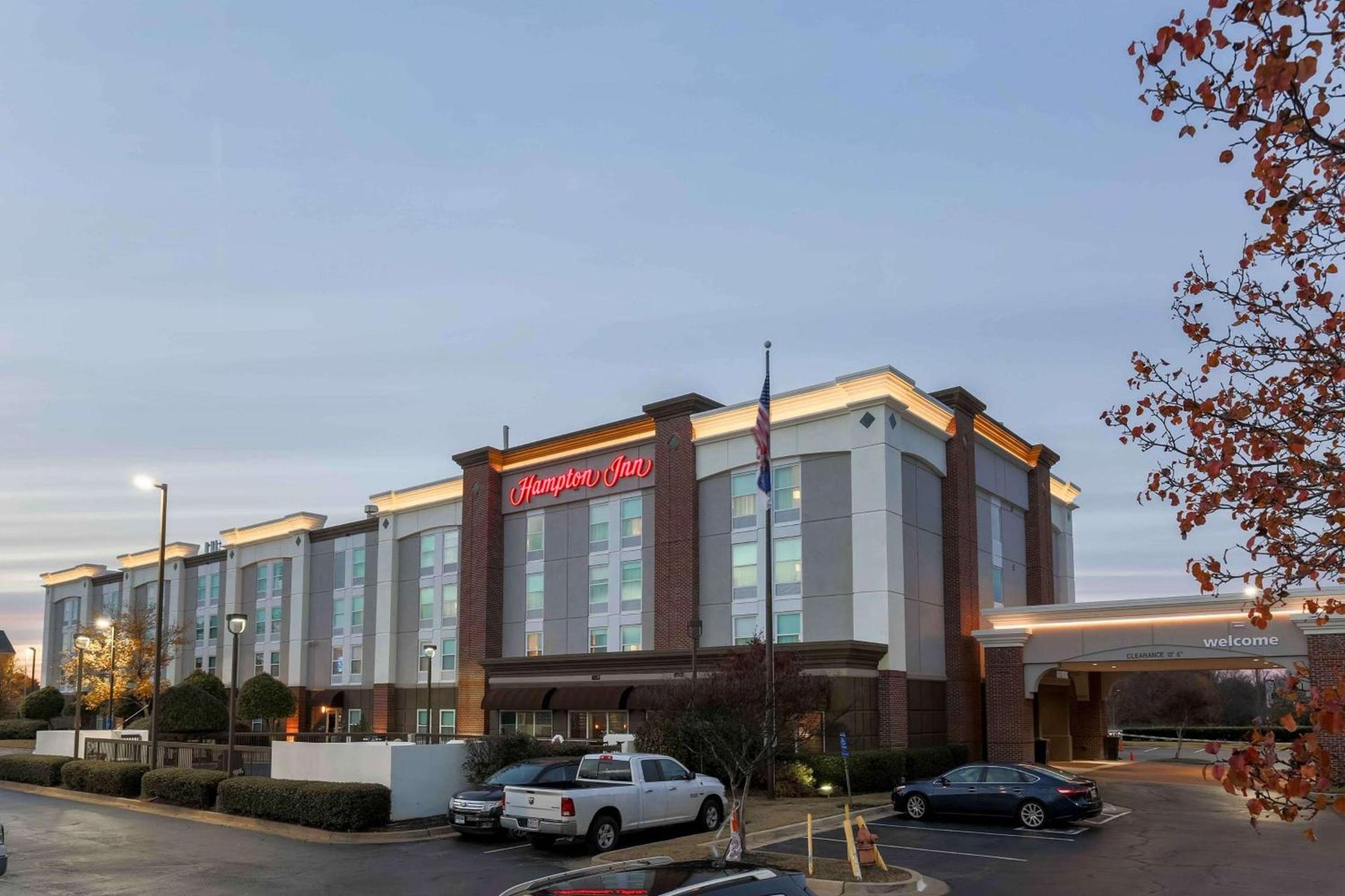 Hampton Inn Memphis-Southwind photo 1
