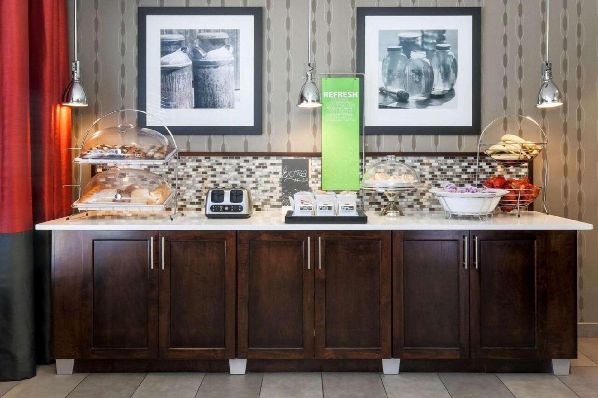 Hampton Inn Memphis-Southwind photo 10