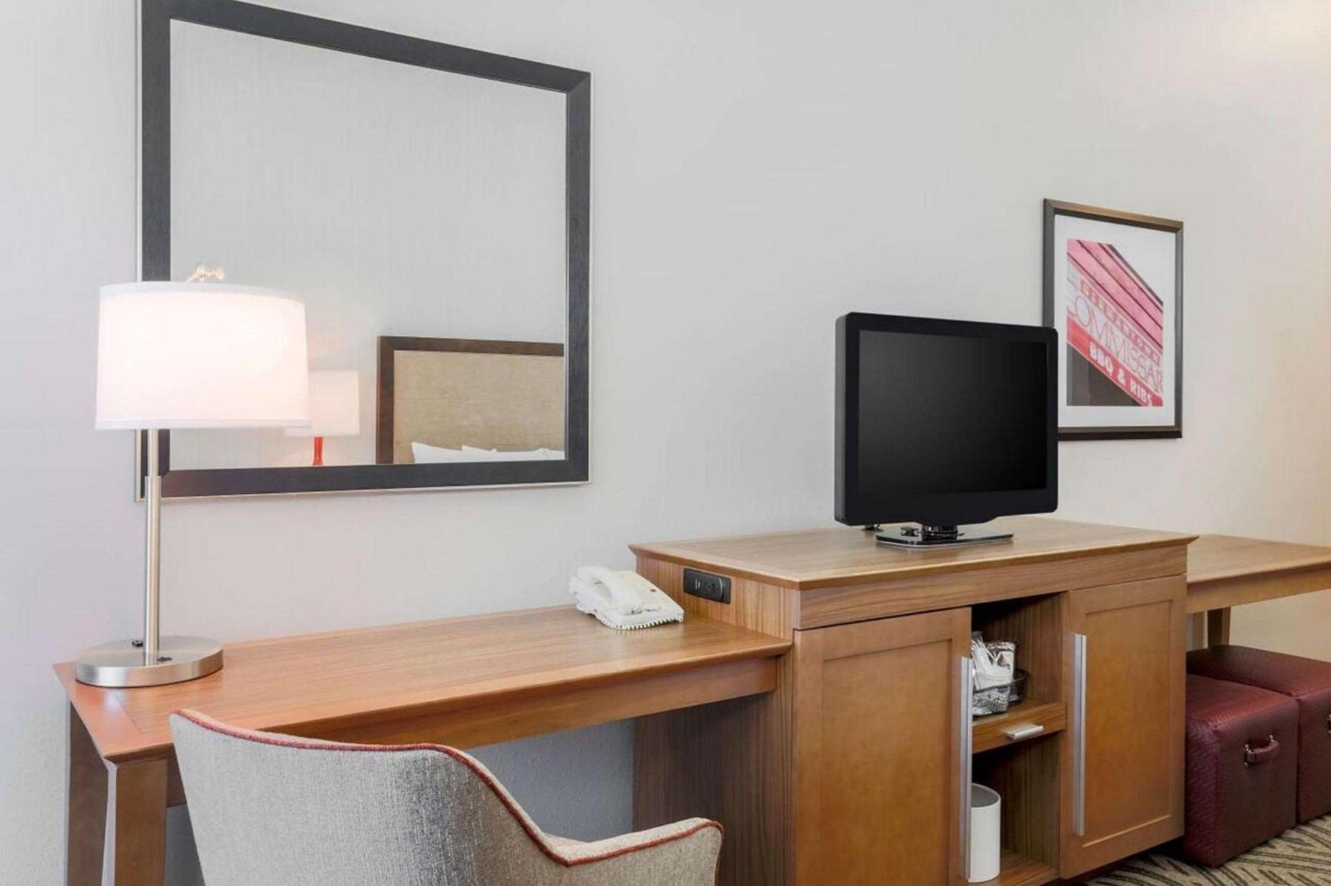 Hampton Inn Memphis-Southwind photo 15