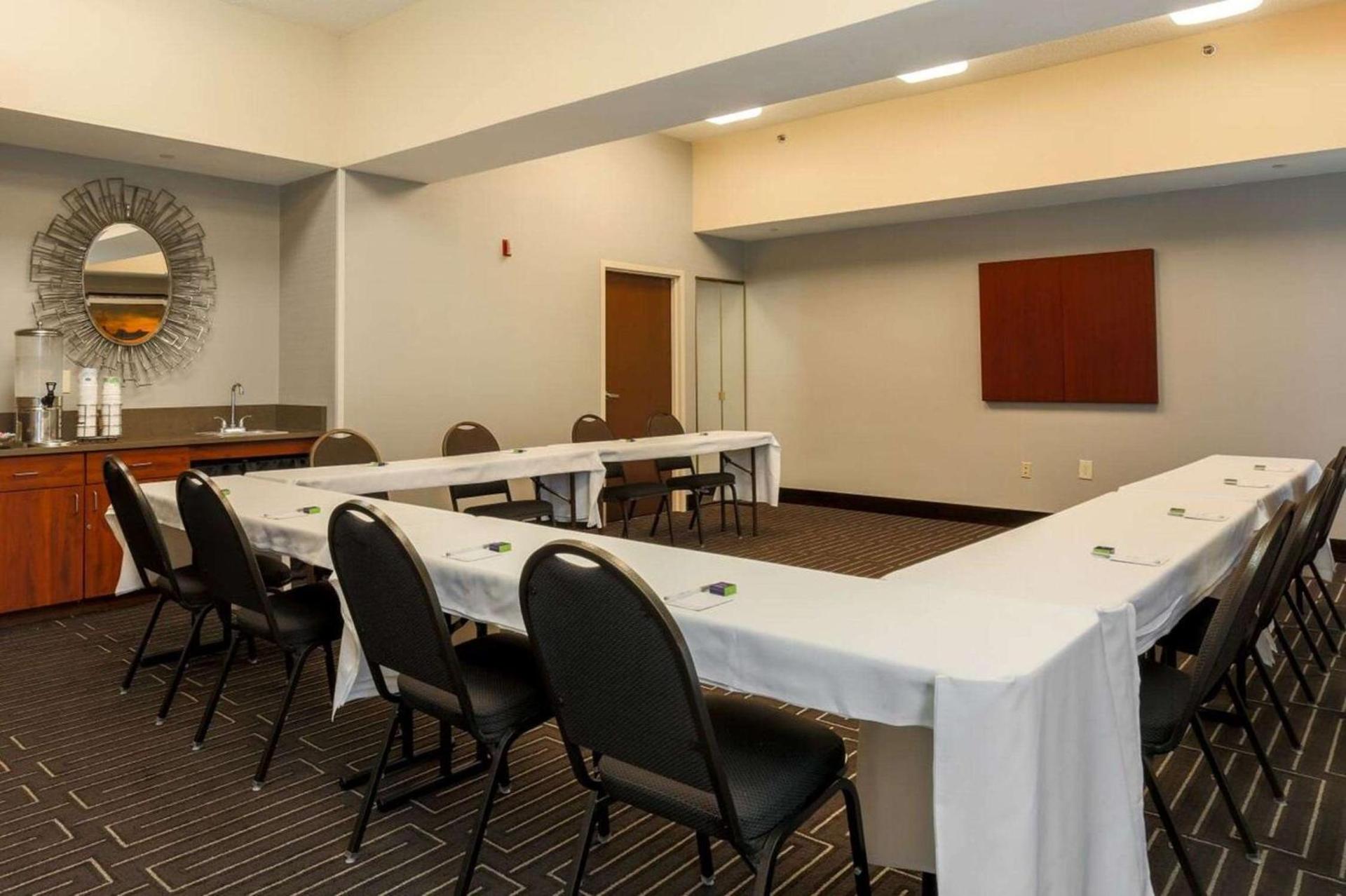 Hampton Inn Memphis-Southwind photo 32