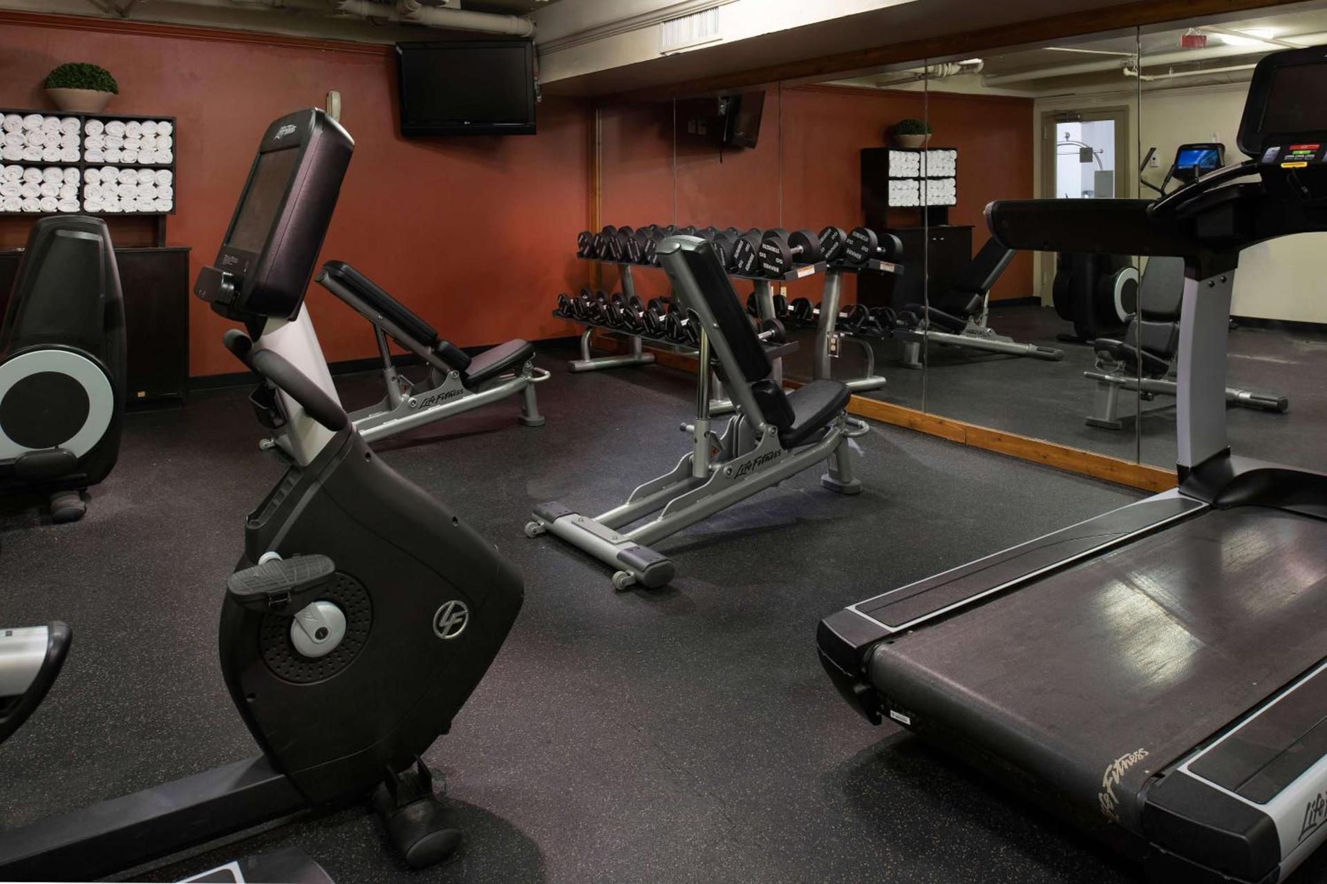 DoubleTree by Hilton Memphis Downtown photo 15